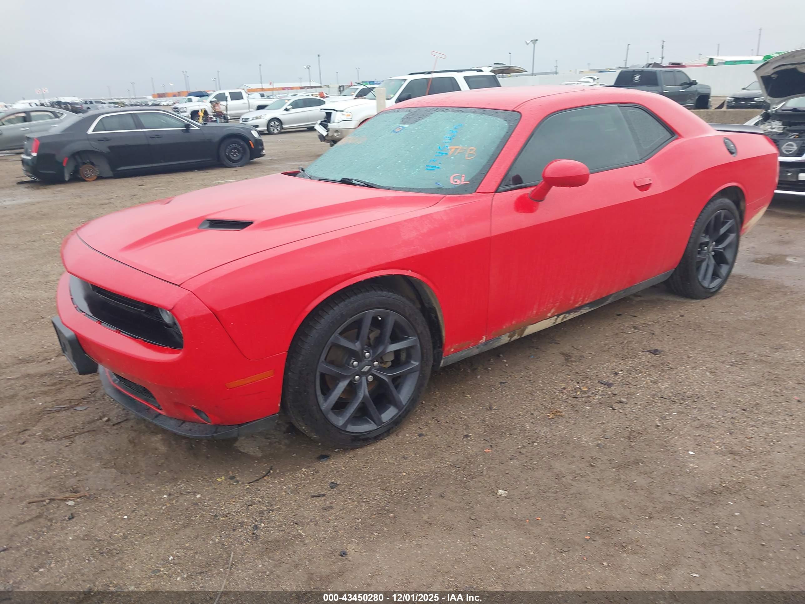 DODGE CHALLENGER image 2