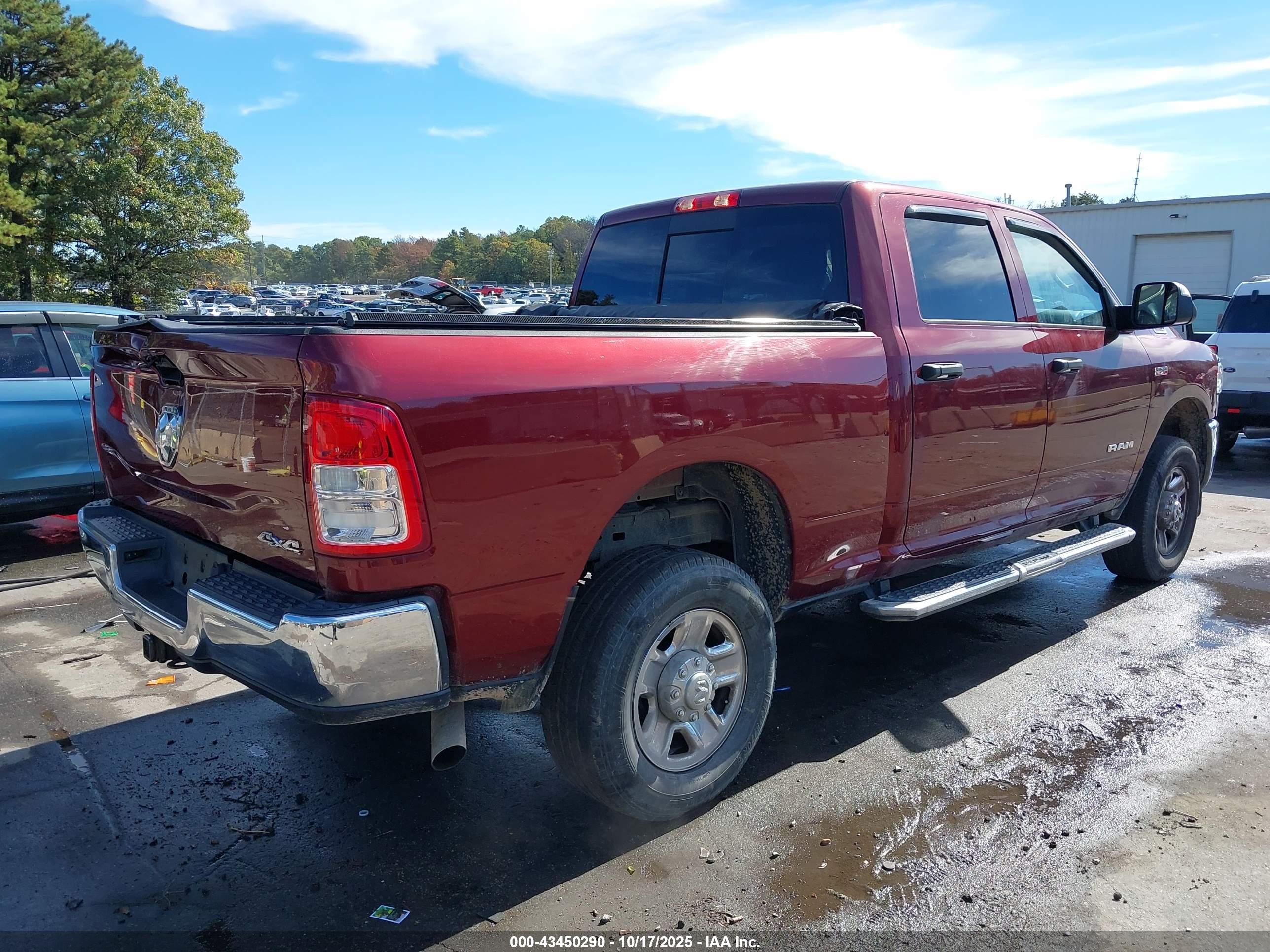 RAM 2500 image 4