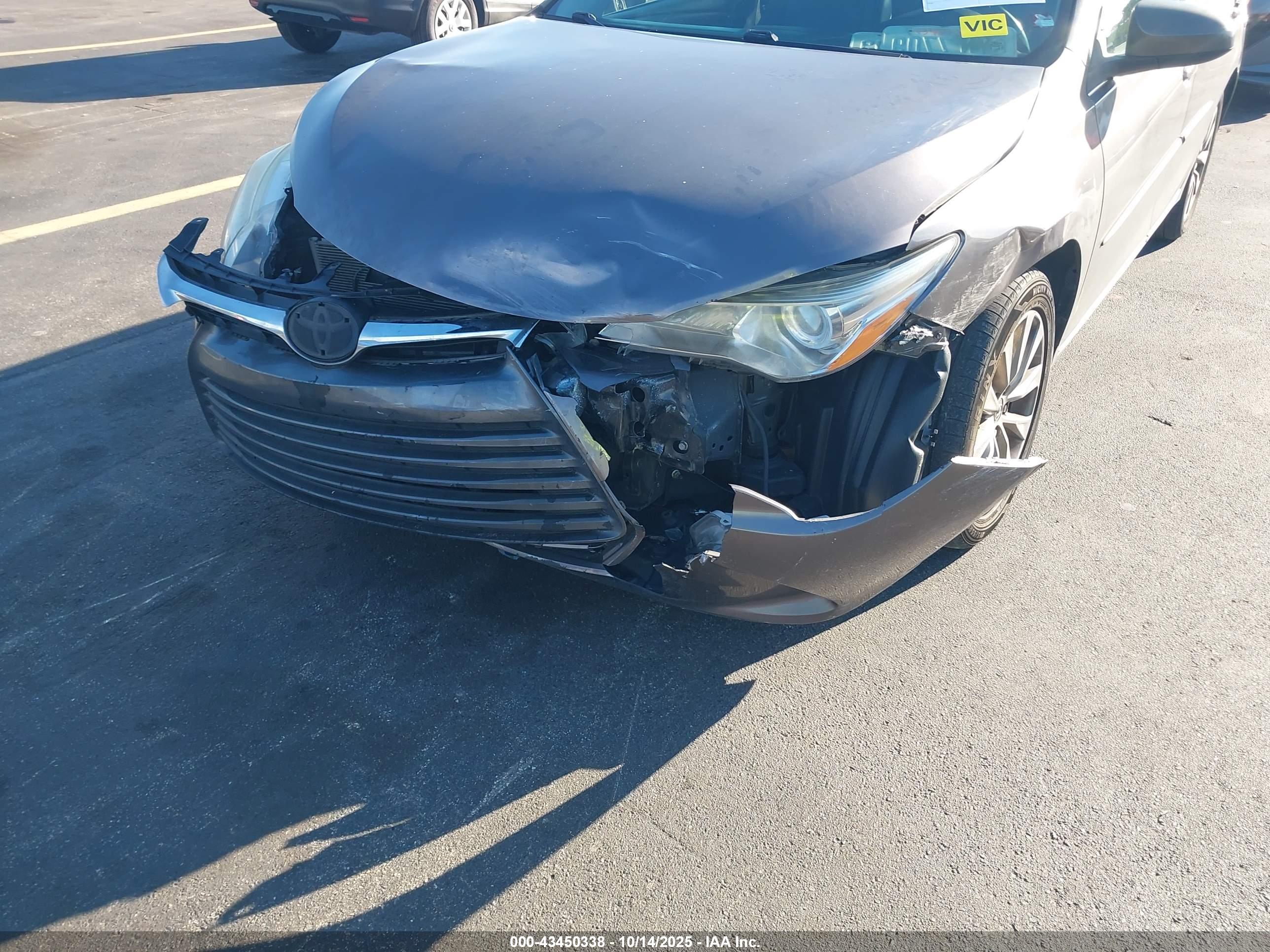 TOYOTA CAMRY image 6
