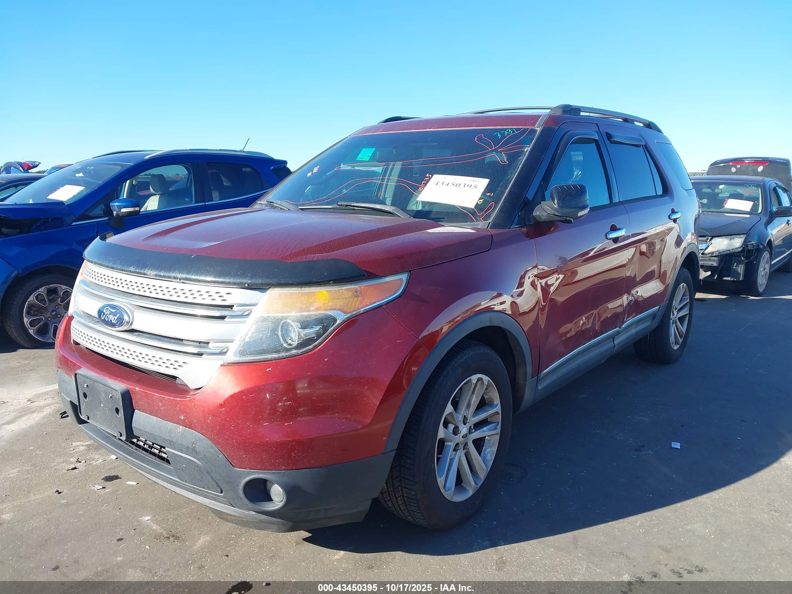 FORD EXPLORER image 2