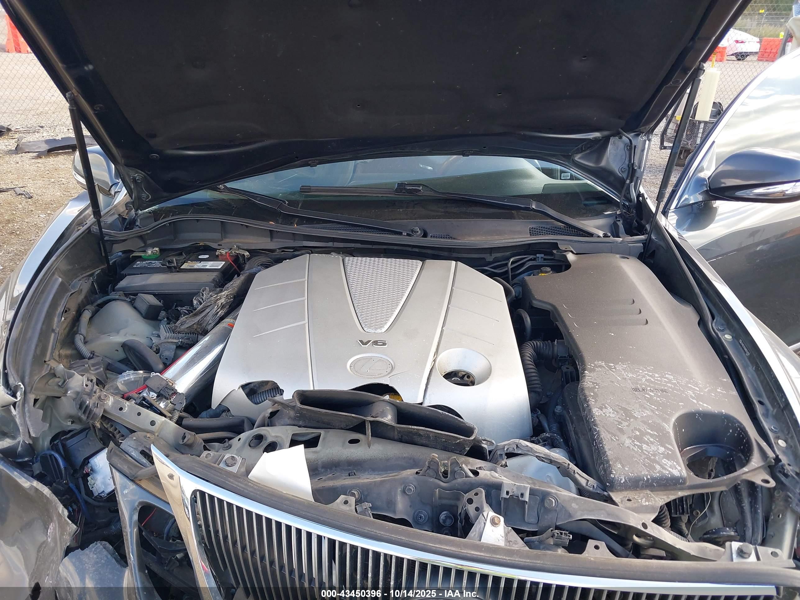 LEXUS GS image 10