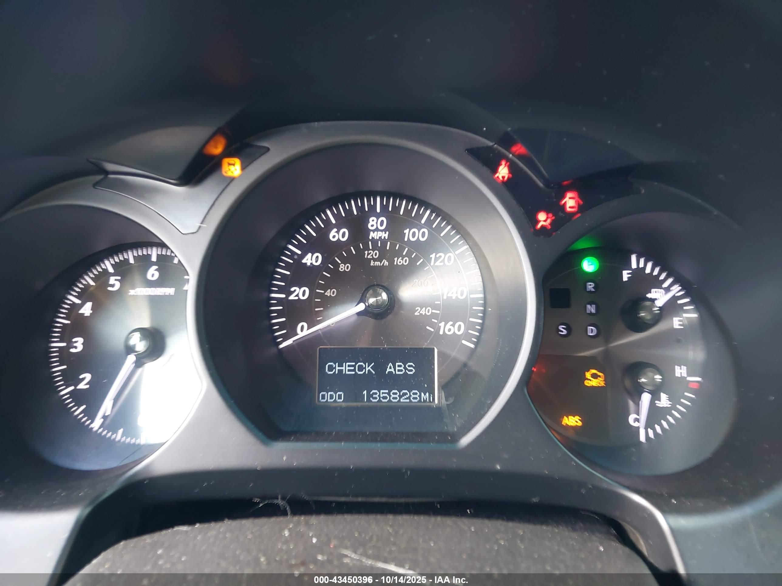 LEXUS GS image 7