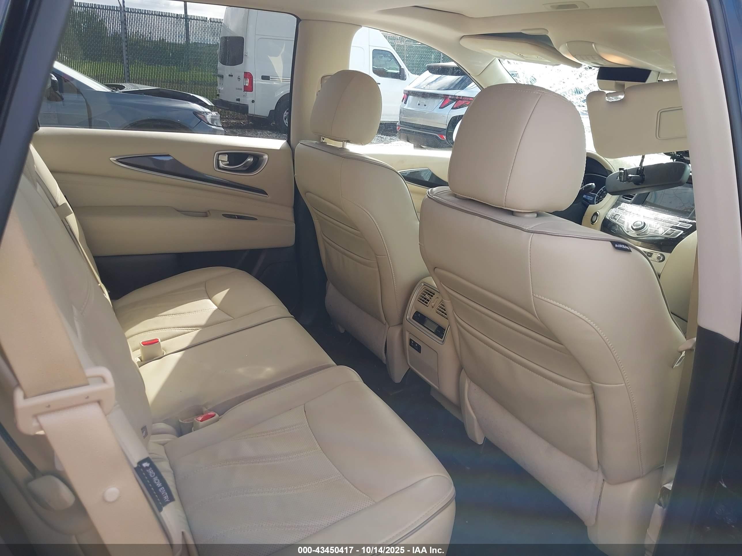 INFINITI QX60 image 8