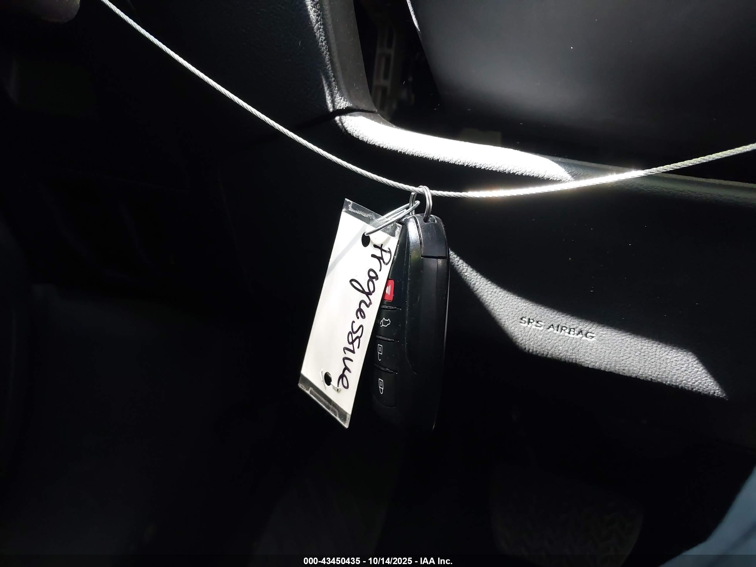 TOYOTA GRAND image 11