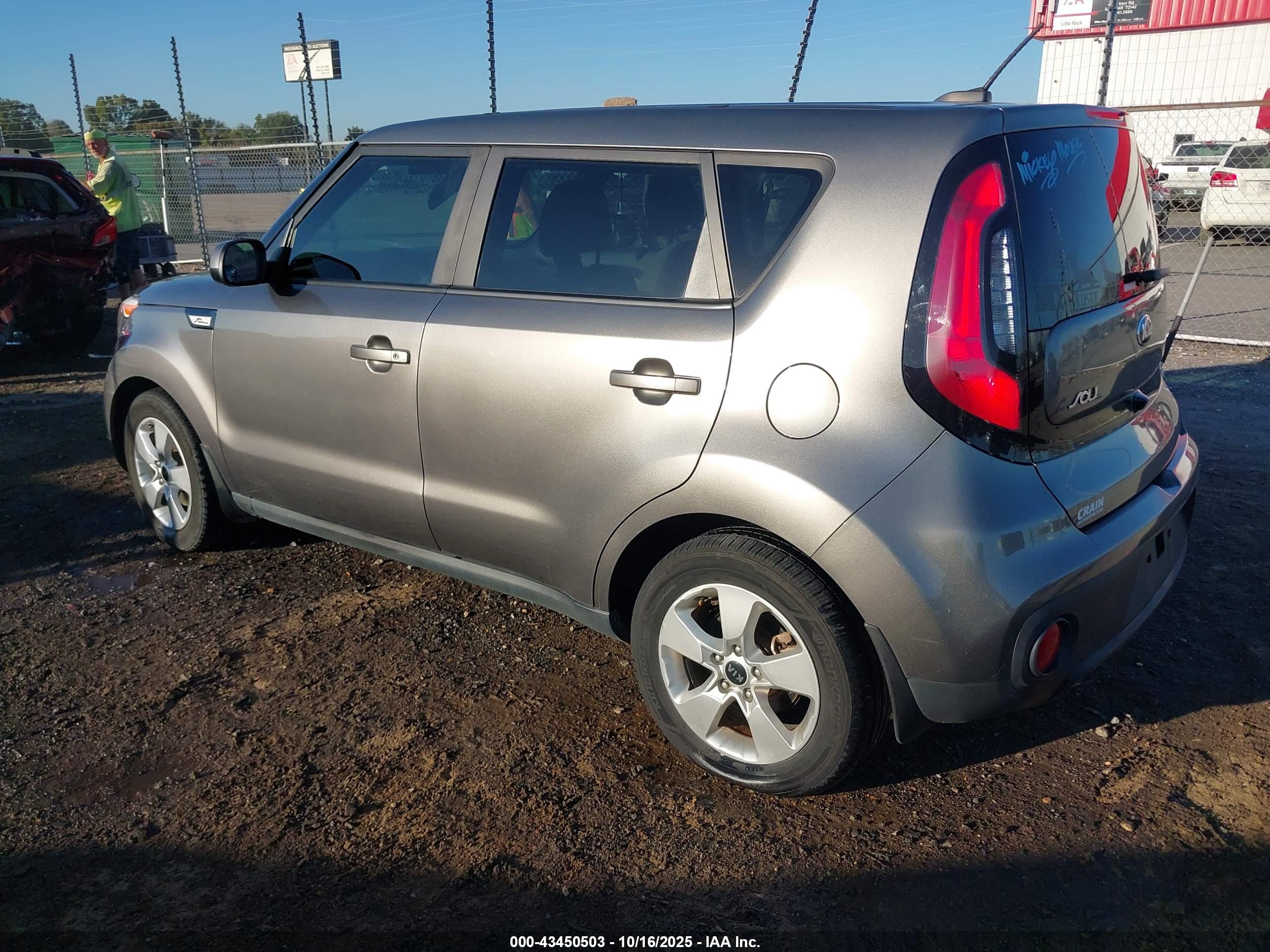 KIA SOUL image 3