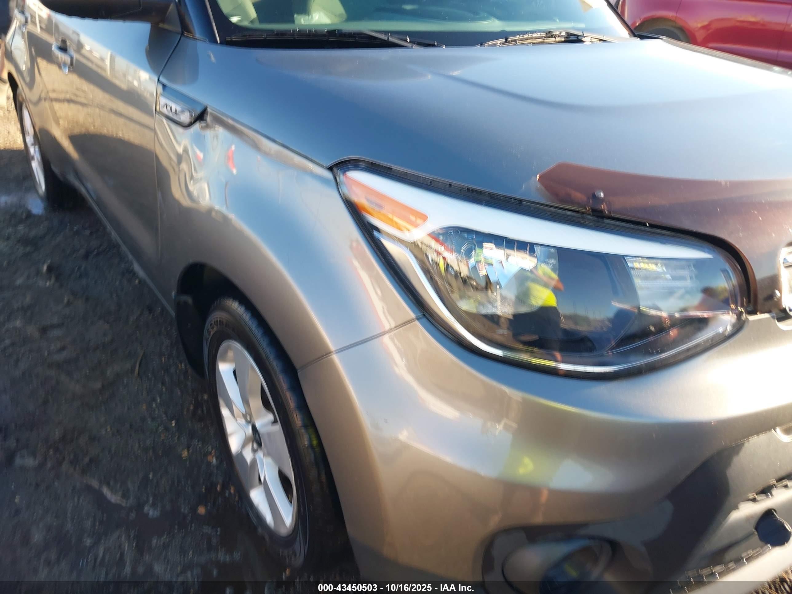 KIA SOUL image 6