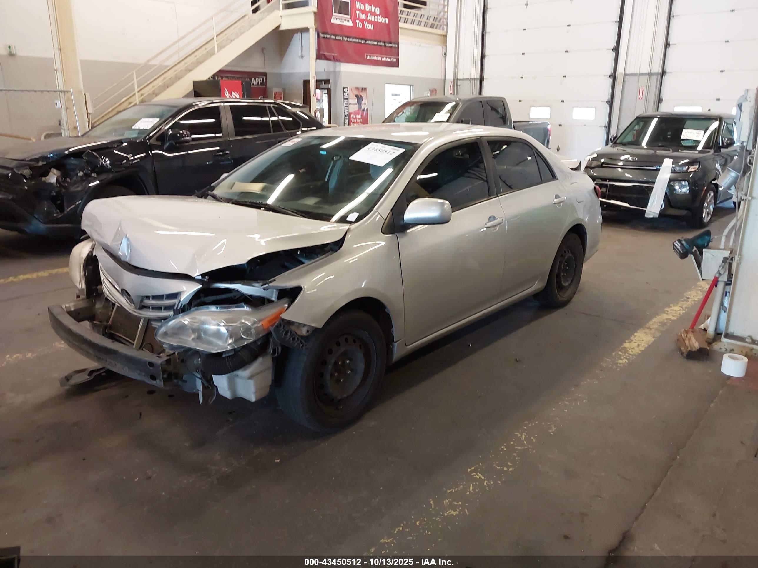TOYOTA COROLLA image 2