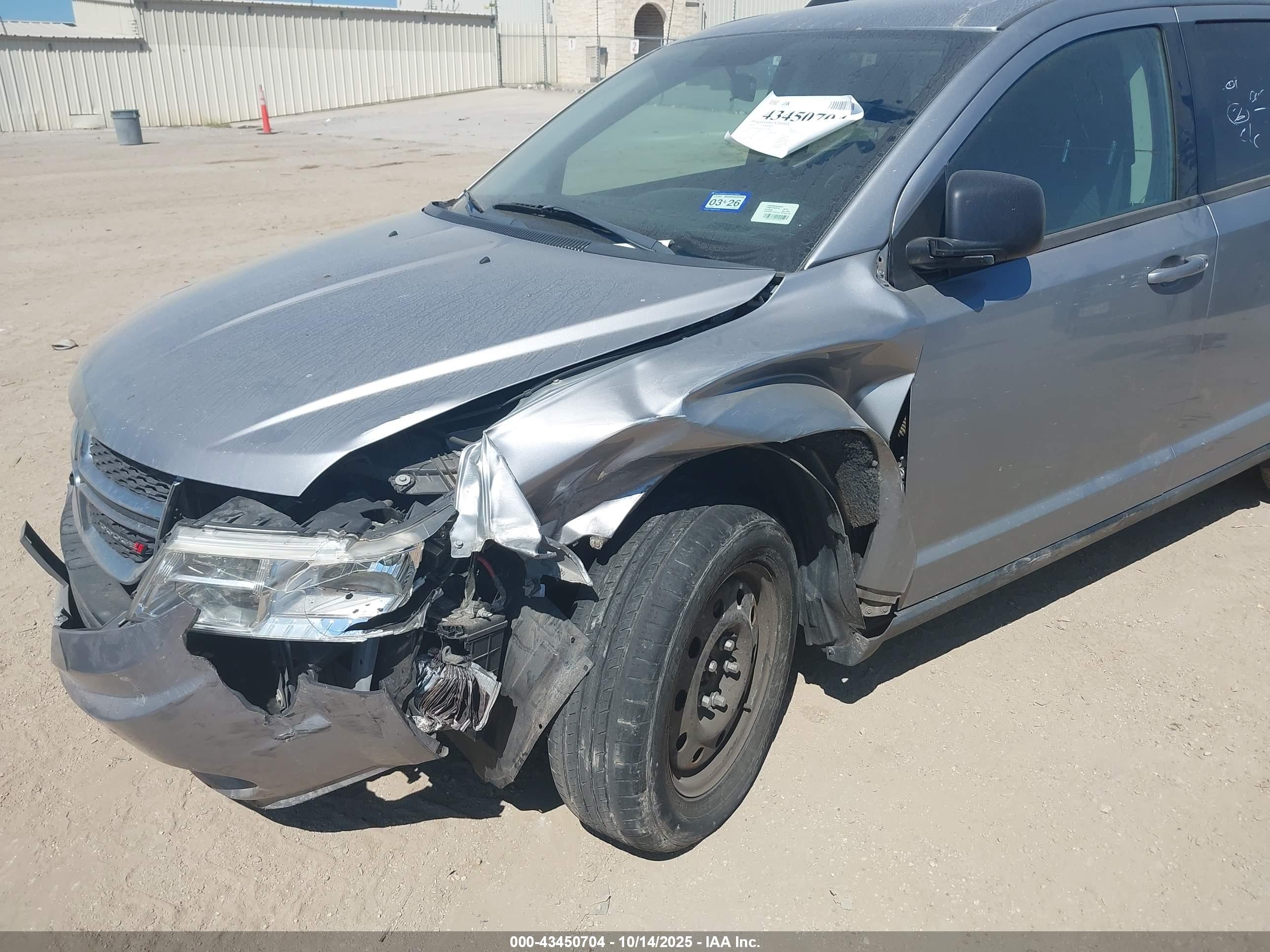 DODGE JOURNEY image 2