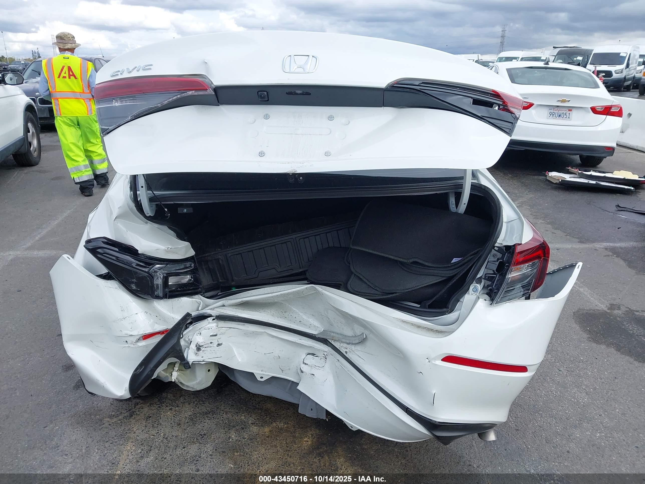 HONDA CIVIC image 6