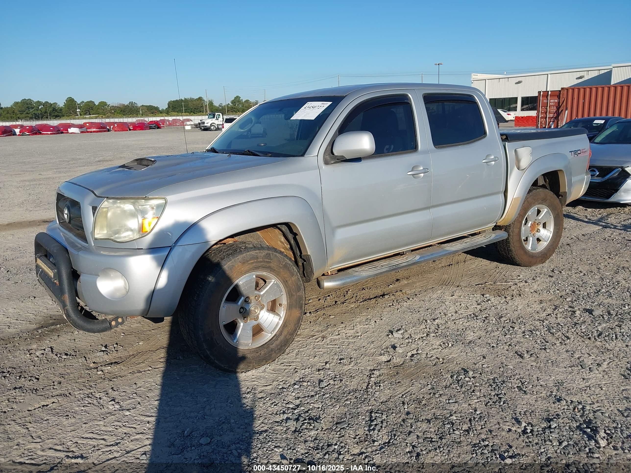 TOYOTA TACOMA image 2