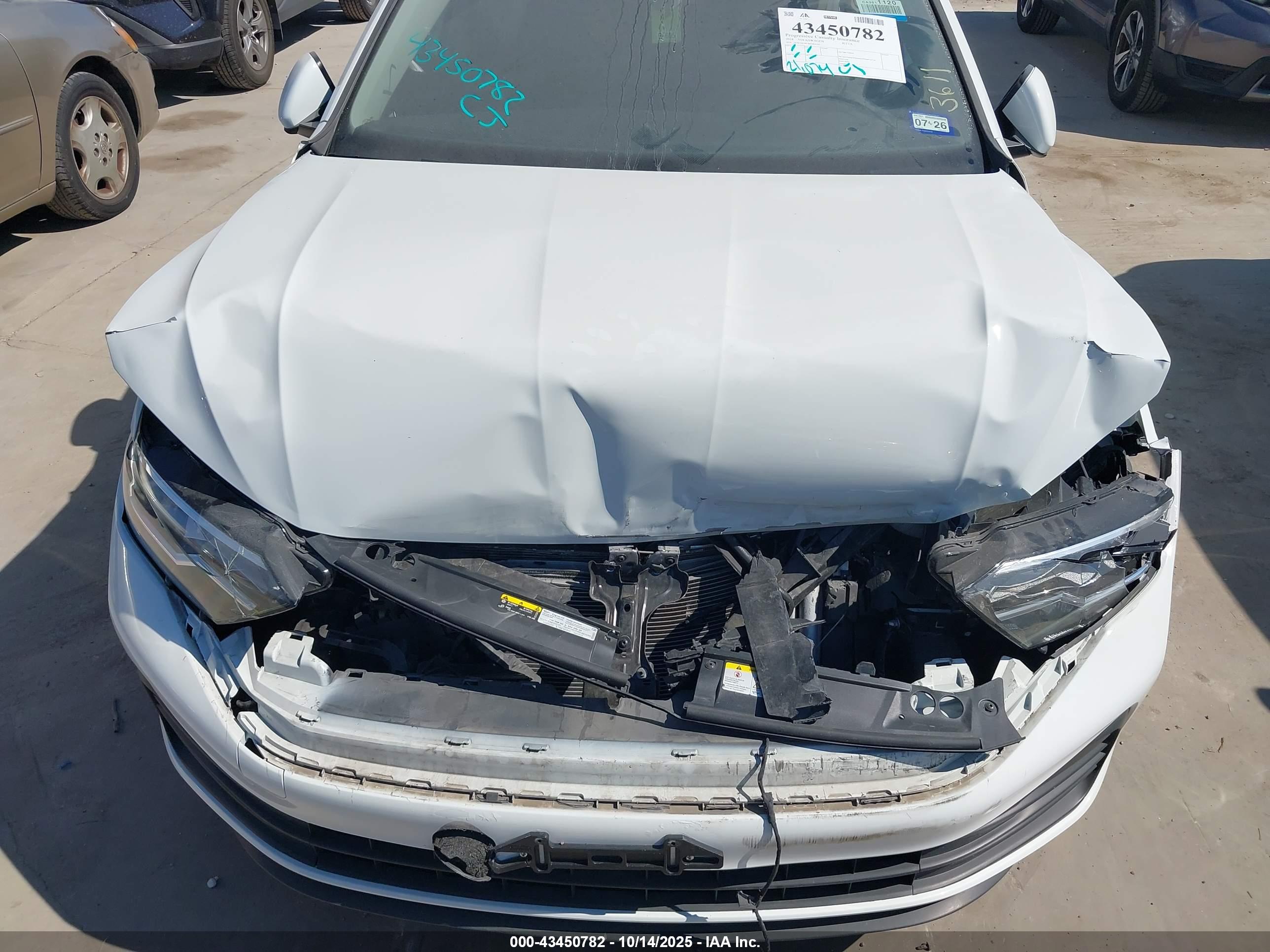 VOLKSWAGEN JETTA image 6