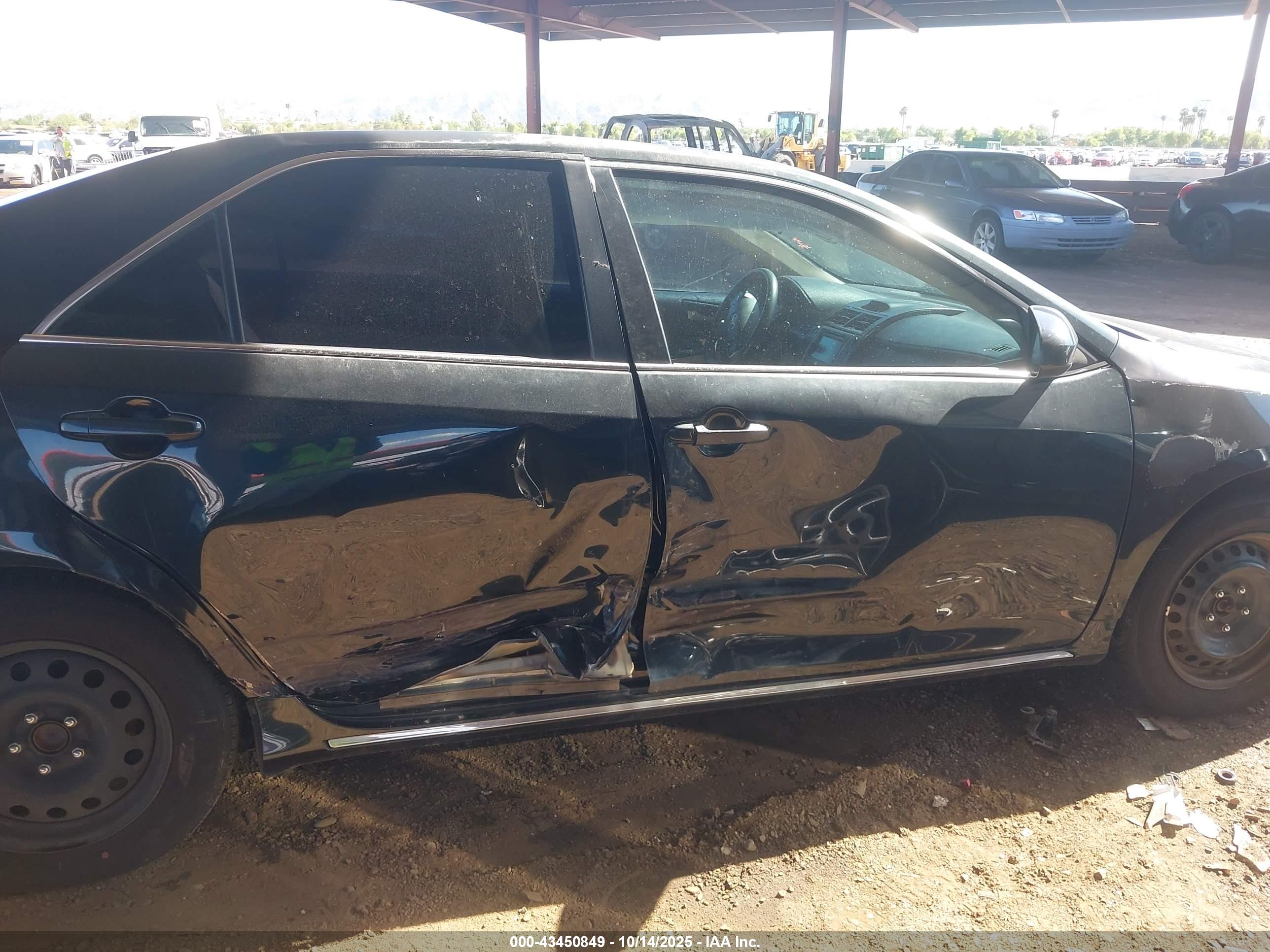 TOYOTA CAMRY image 6