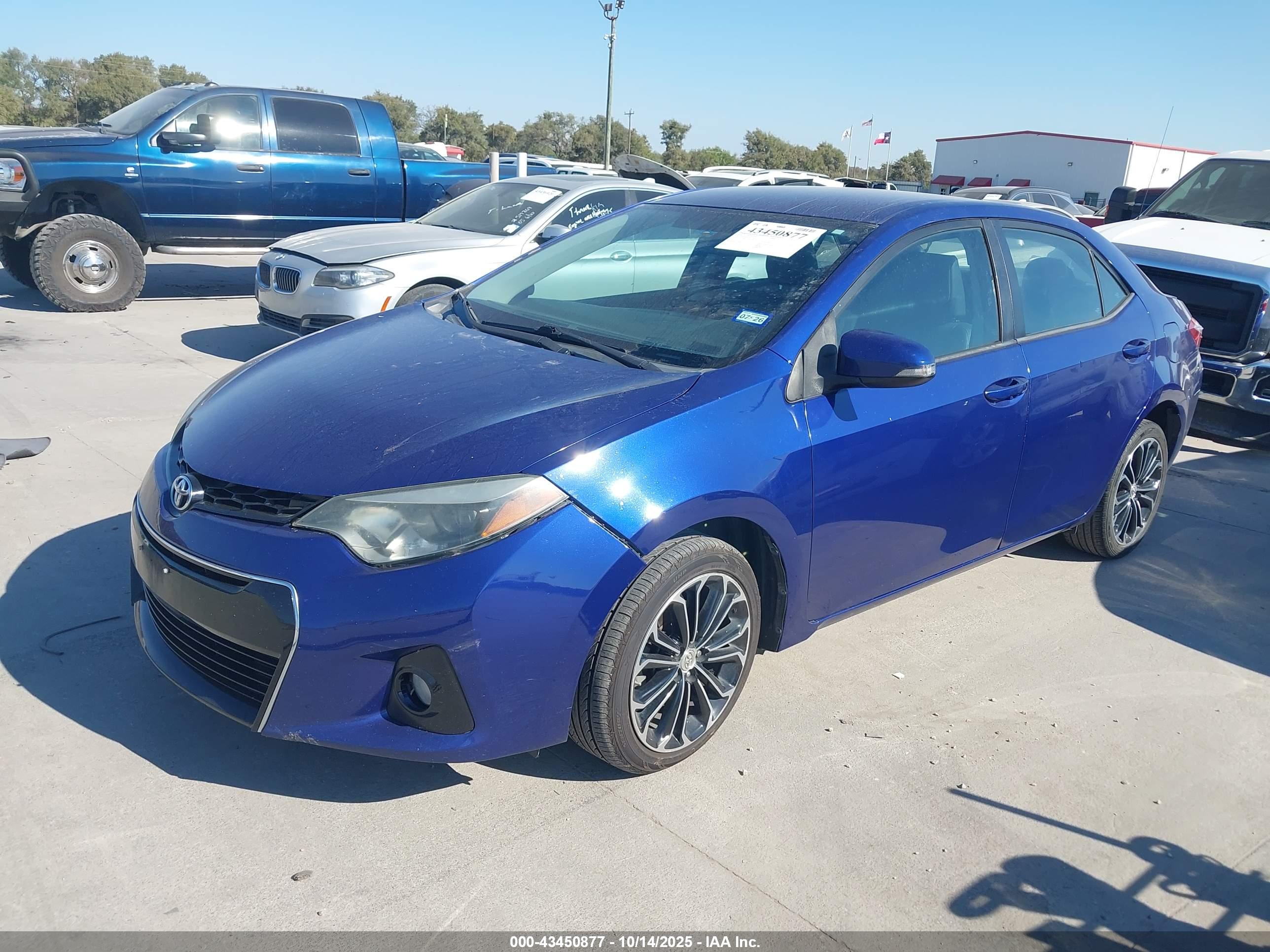 TOYOTA COROLLA image 2