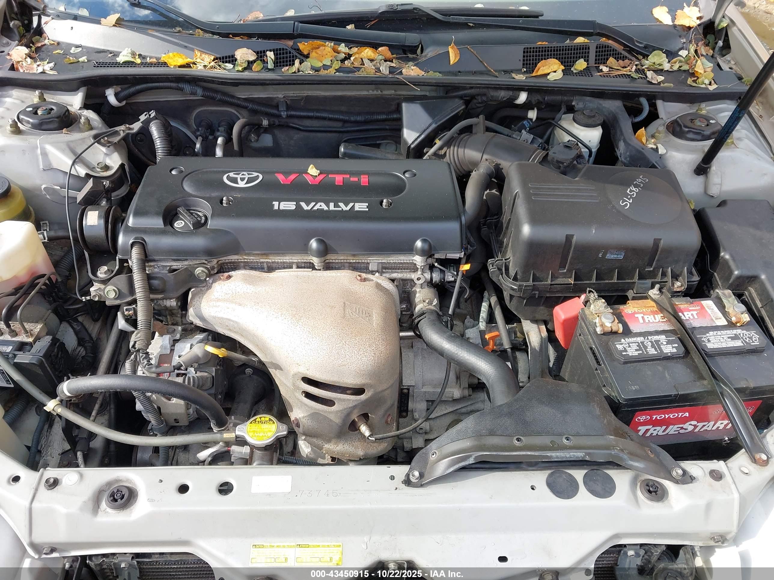 TOYOTA CAMRY image 10