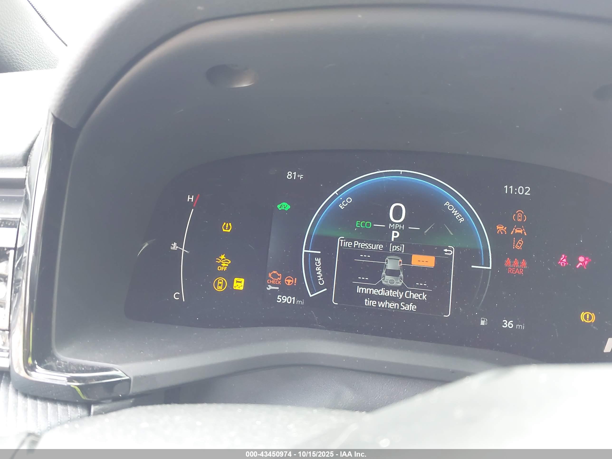 TOYOTA CAMRY image 7