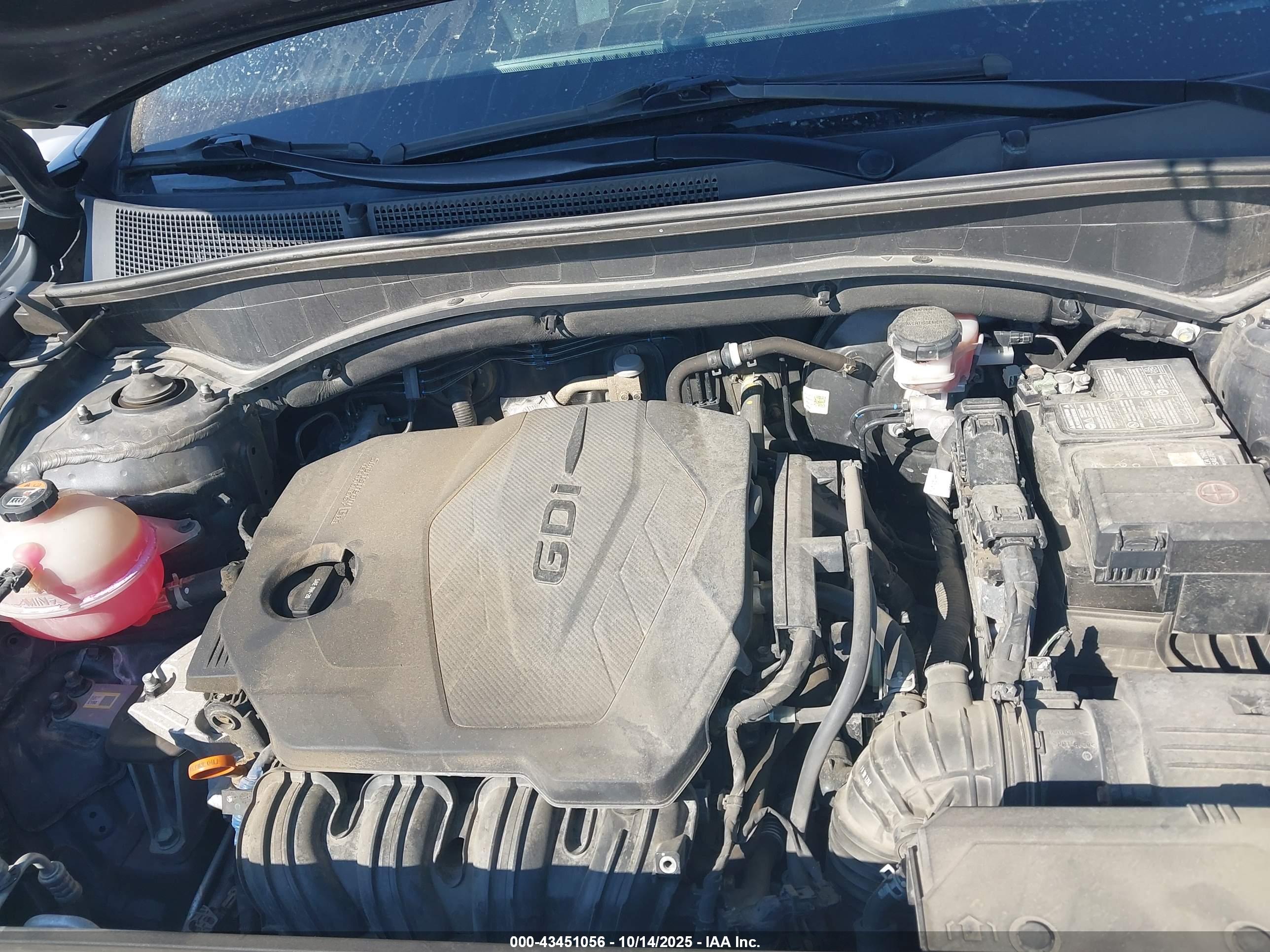 HYUNDAI SANTA image 10