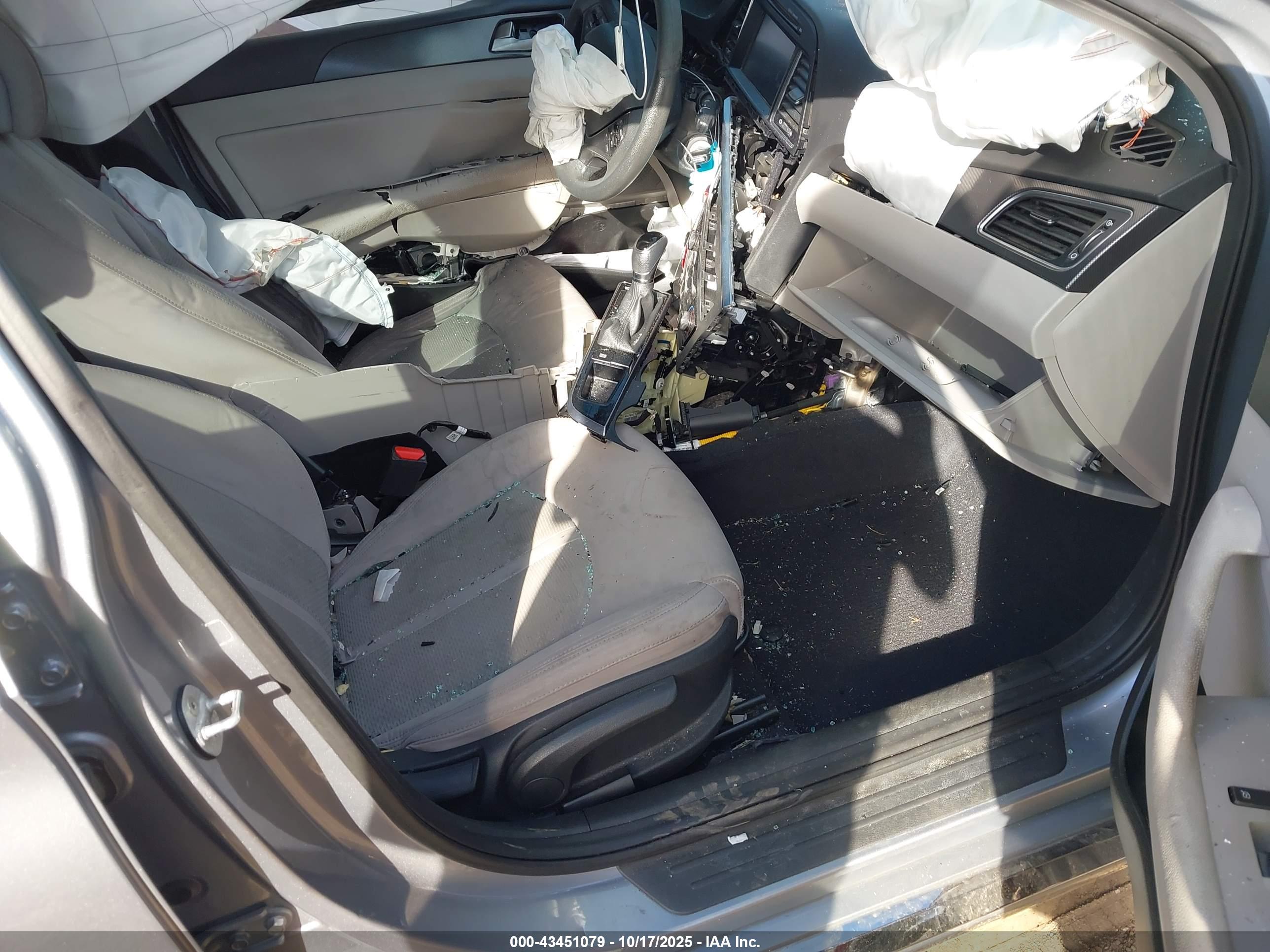 HYUNDAI SONATA image 5