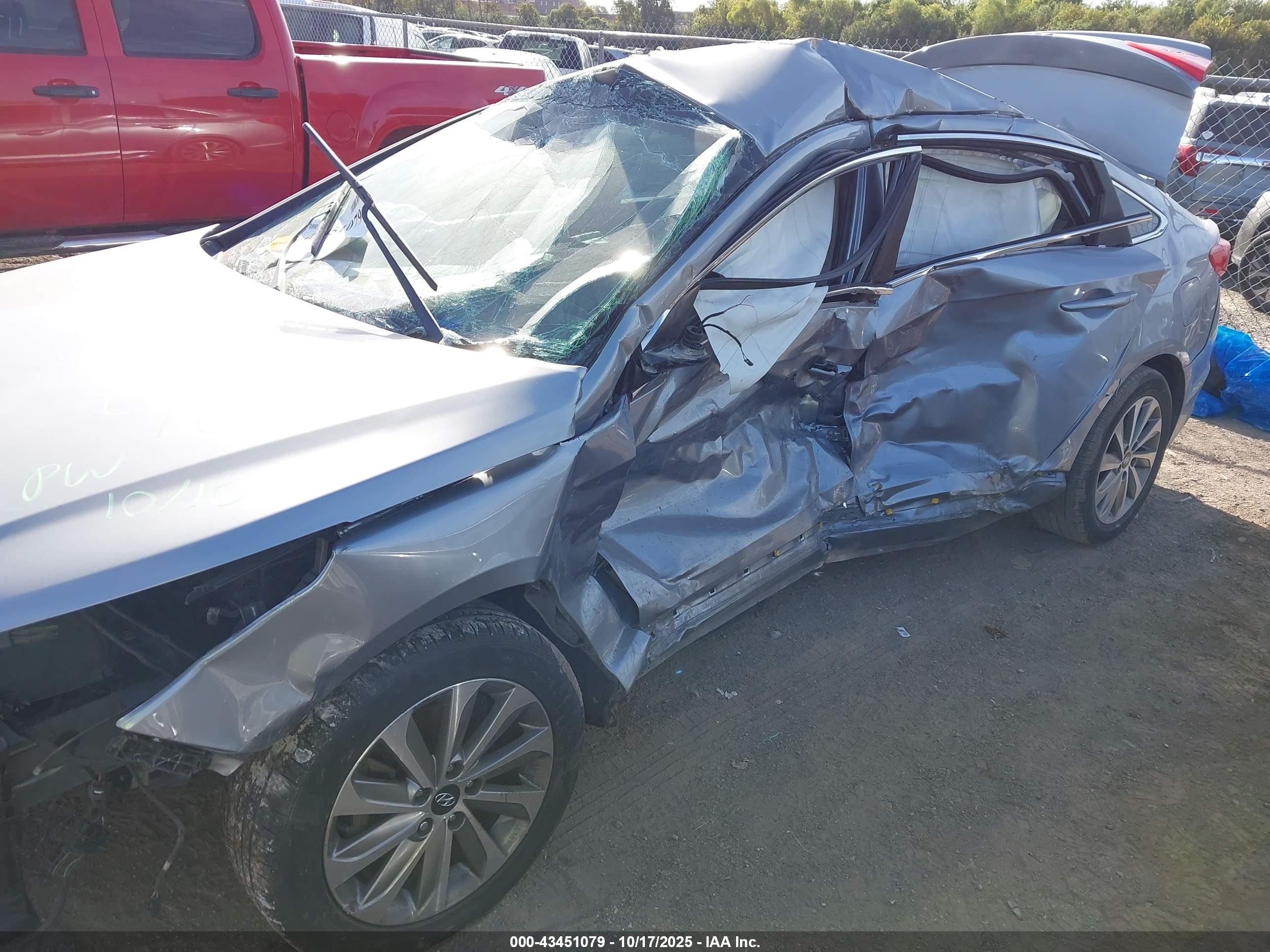 HYUNDAI SONATA image 6