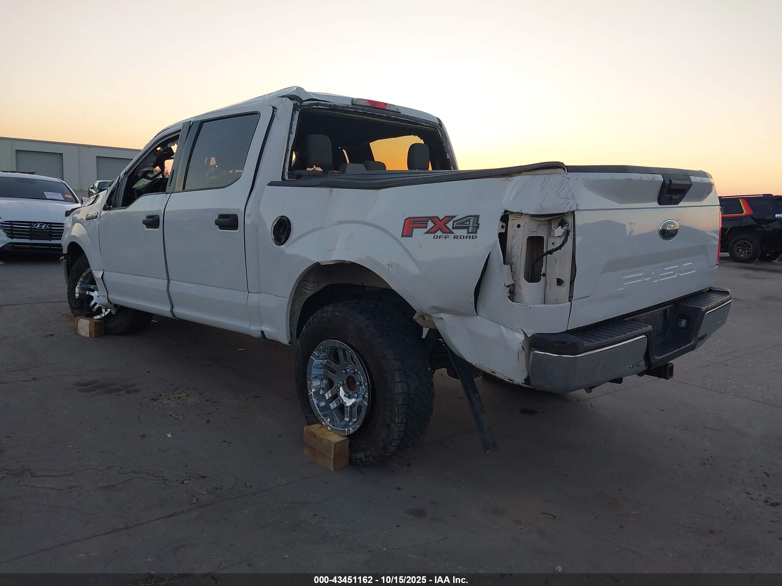 FORD F-150 image 3