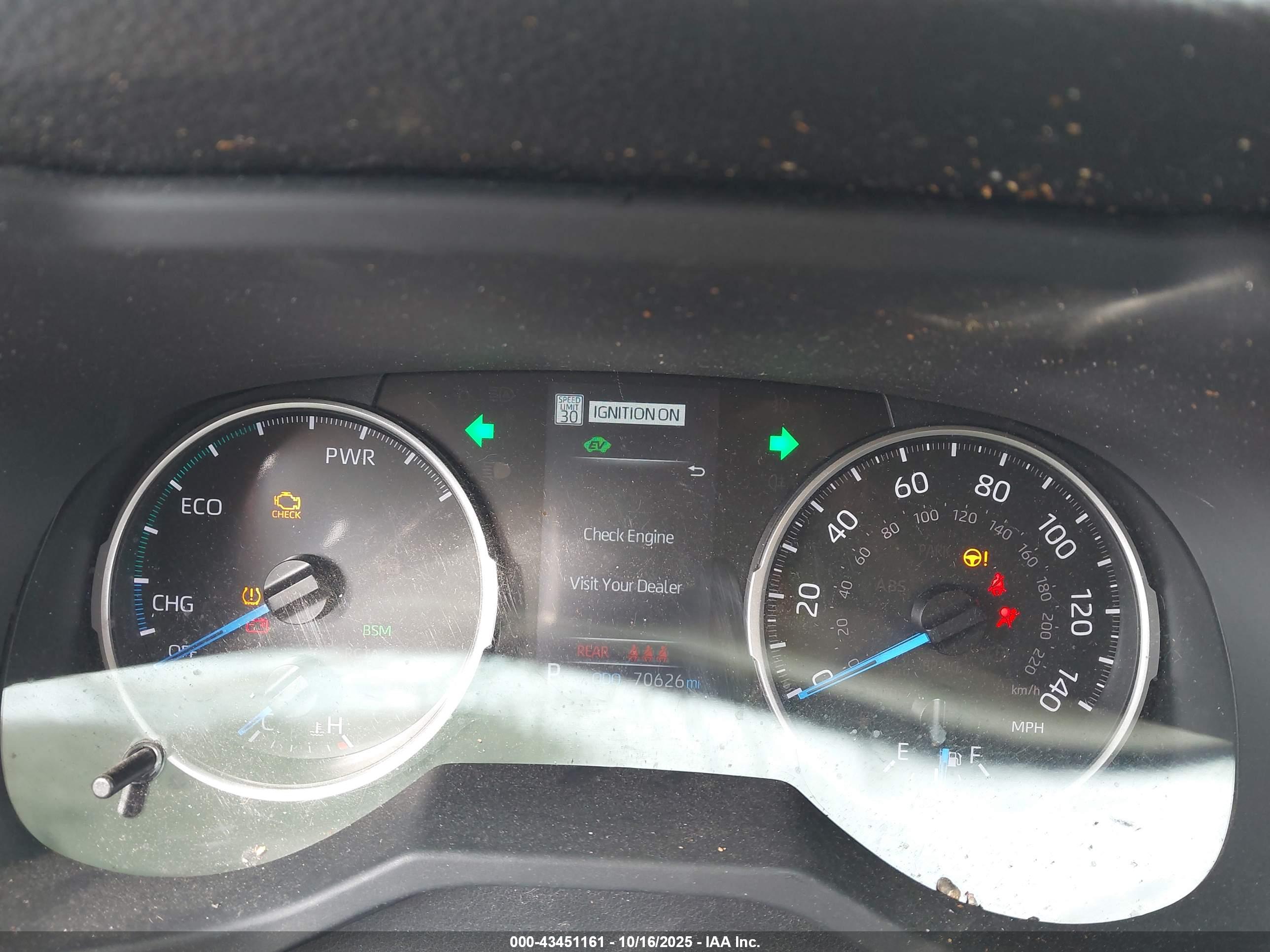 TOYOTA RAV4 image 7