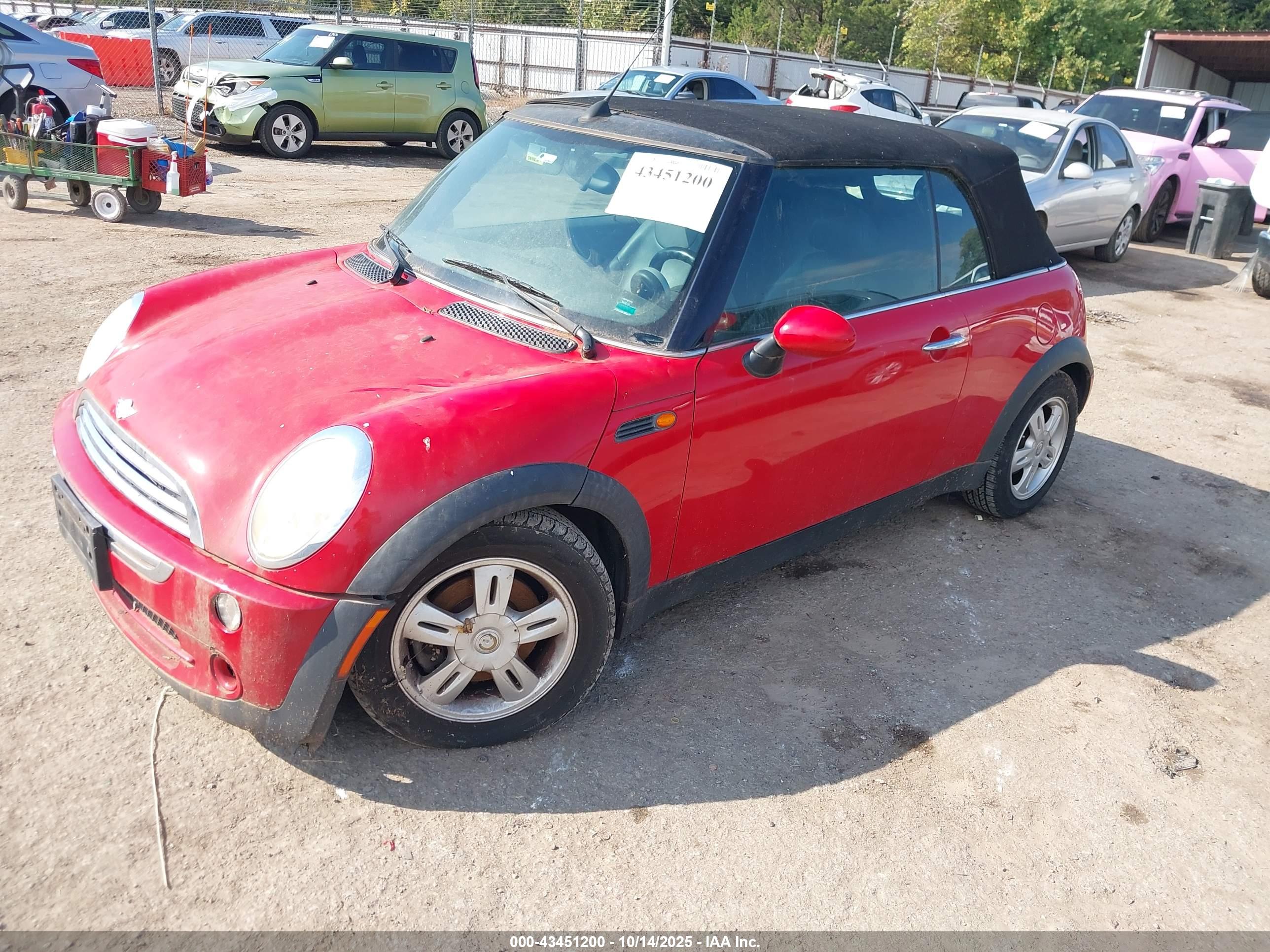 MINI COOPER image 2