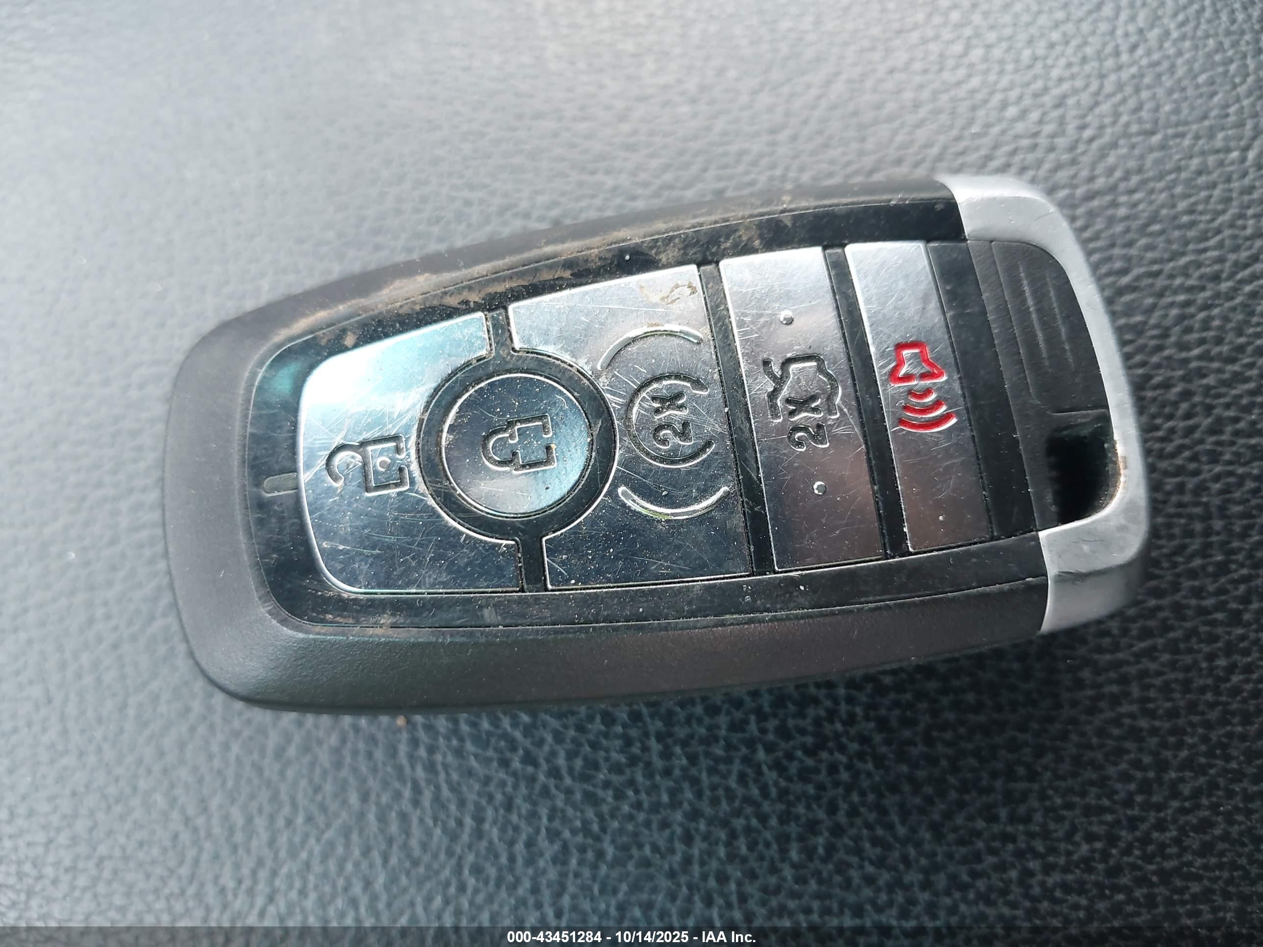 FORD EXPLORER image 11
