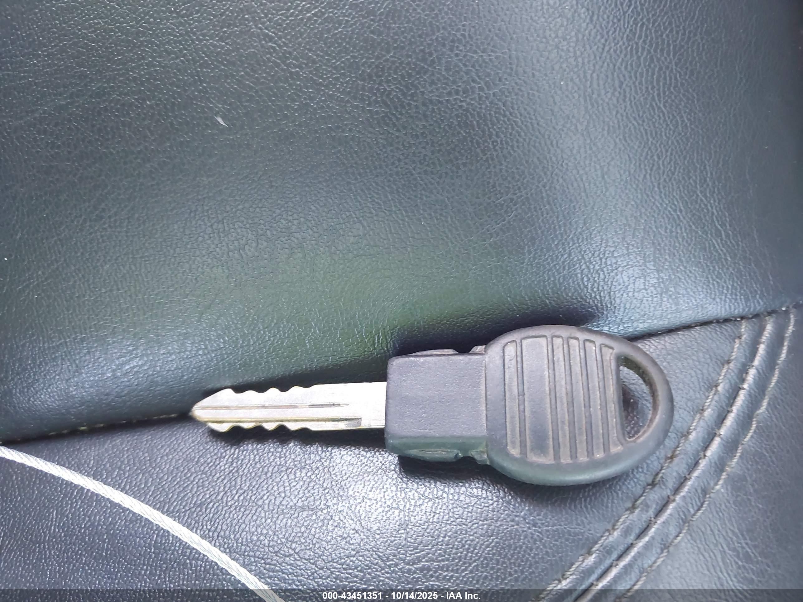 CHRYSLER 300C image 11