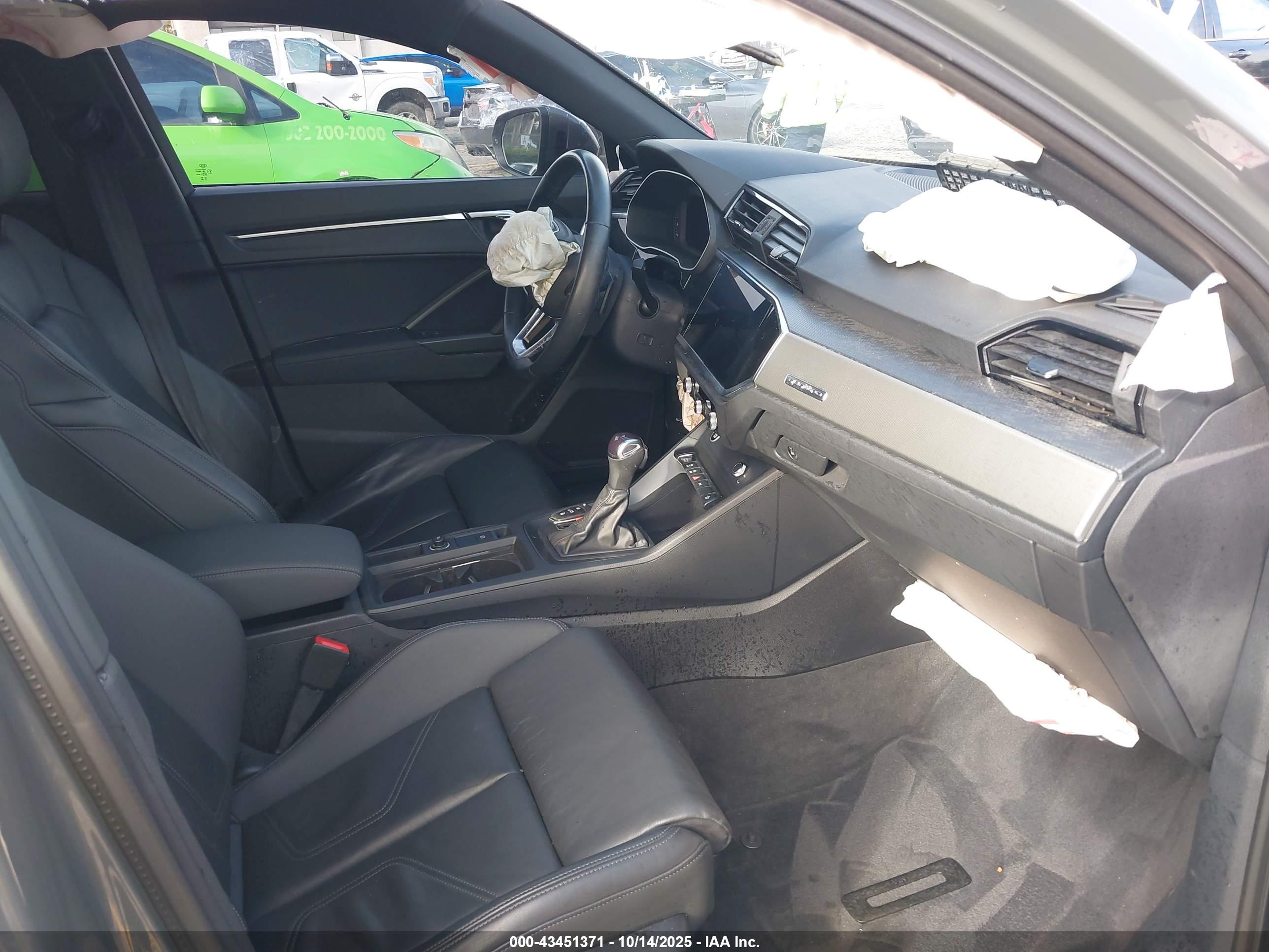 AUDI Q3 image 5