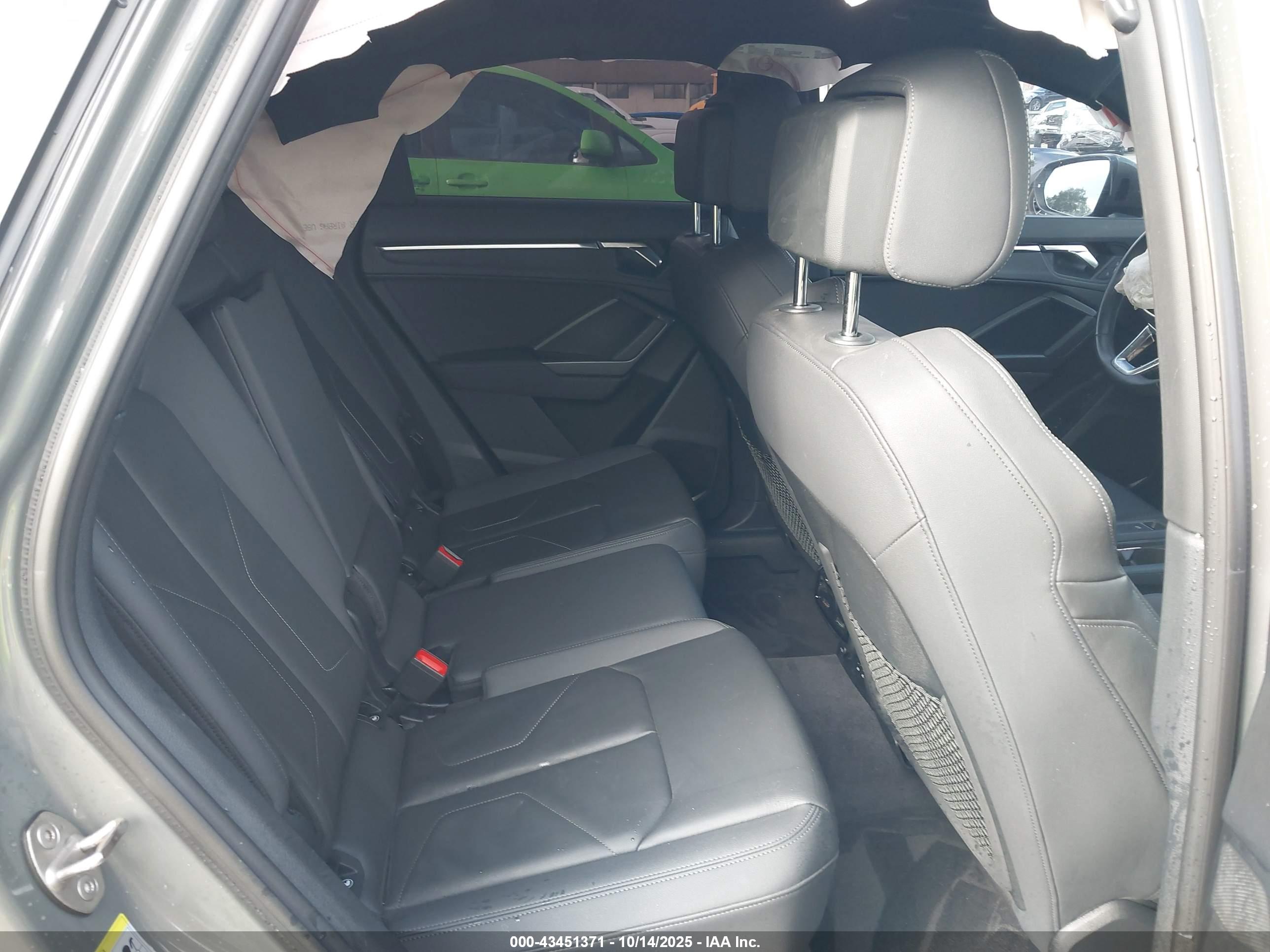 AUDI Q3 image 8