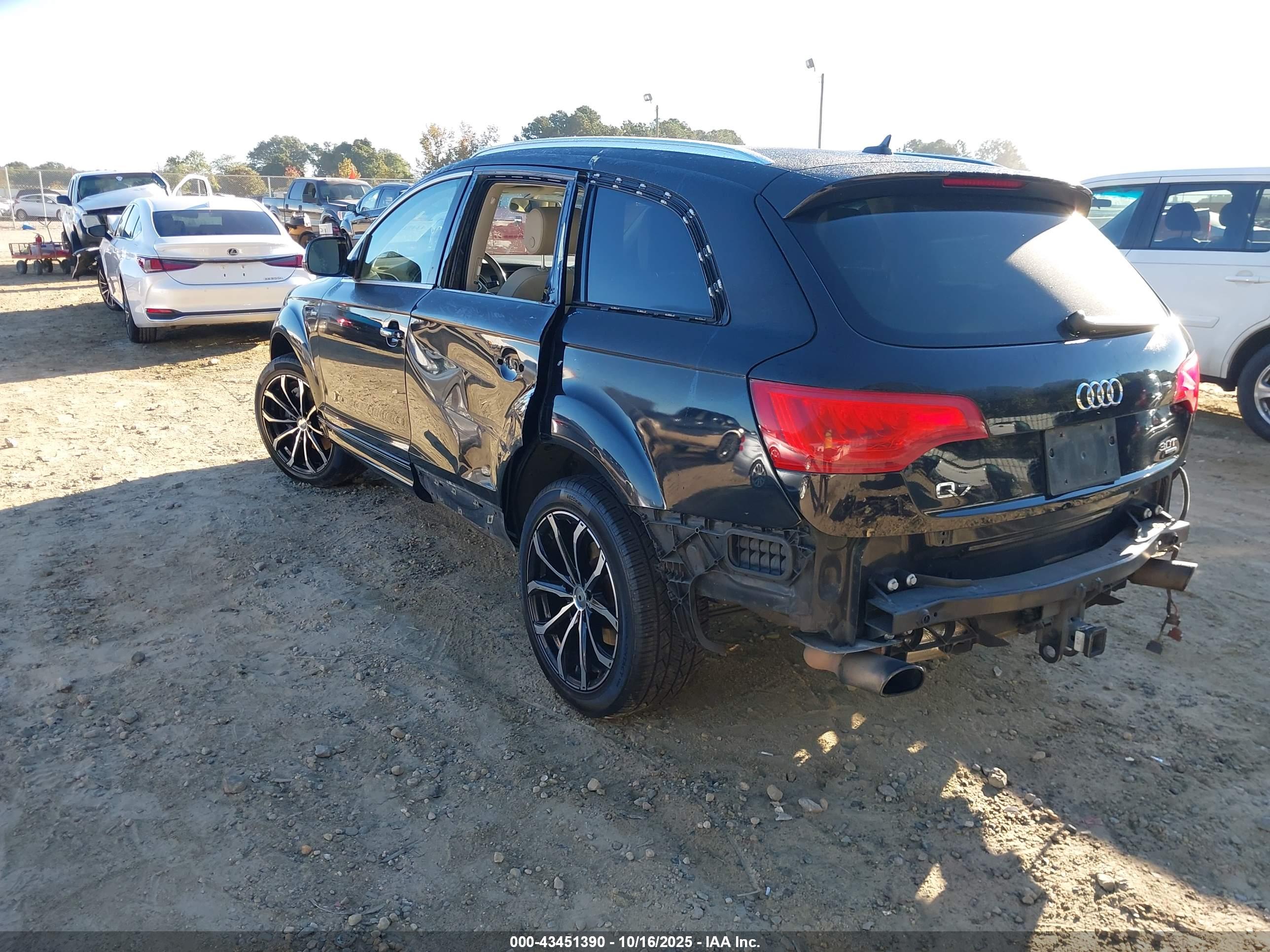 AUDI Q7 image 6