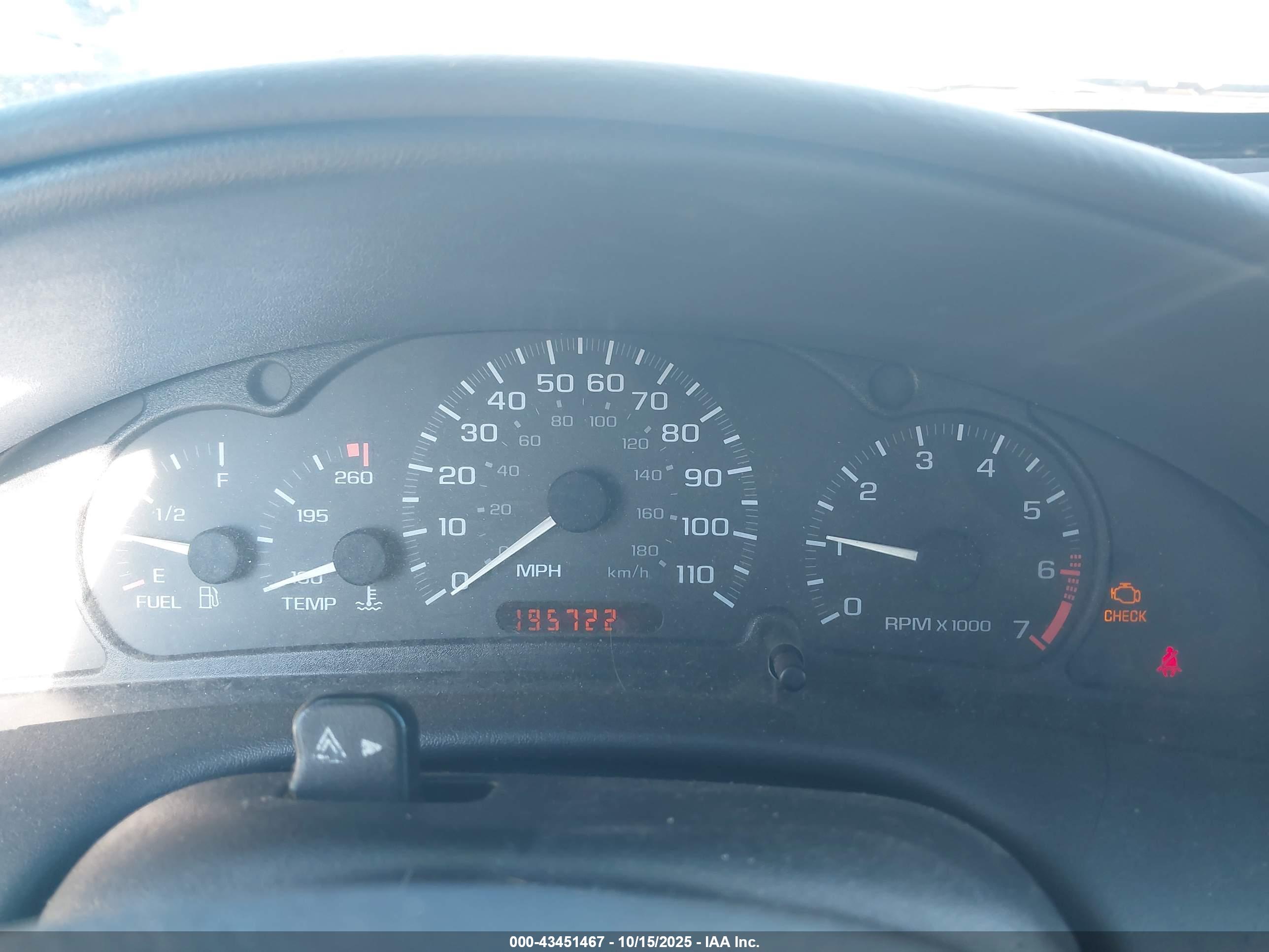 CHEVROLET CAVALIER image 7