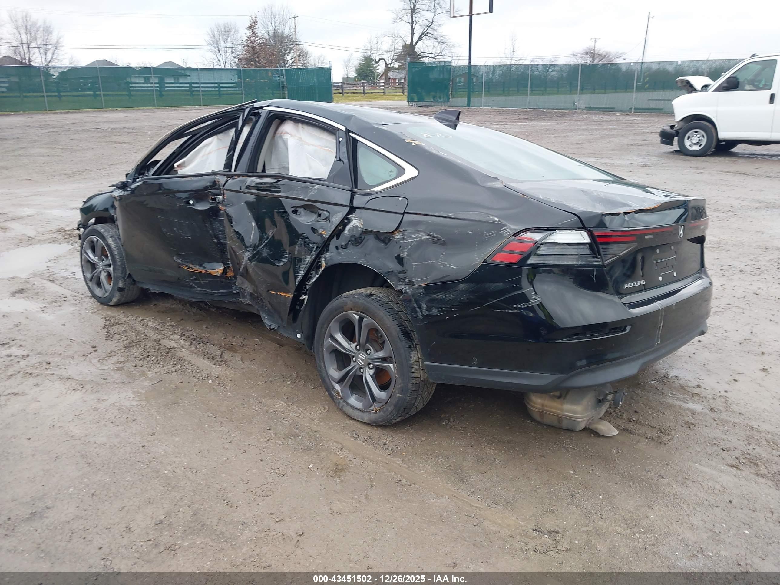 HONDA ACCORD image 3