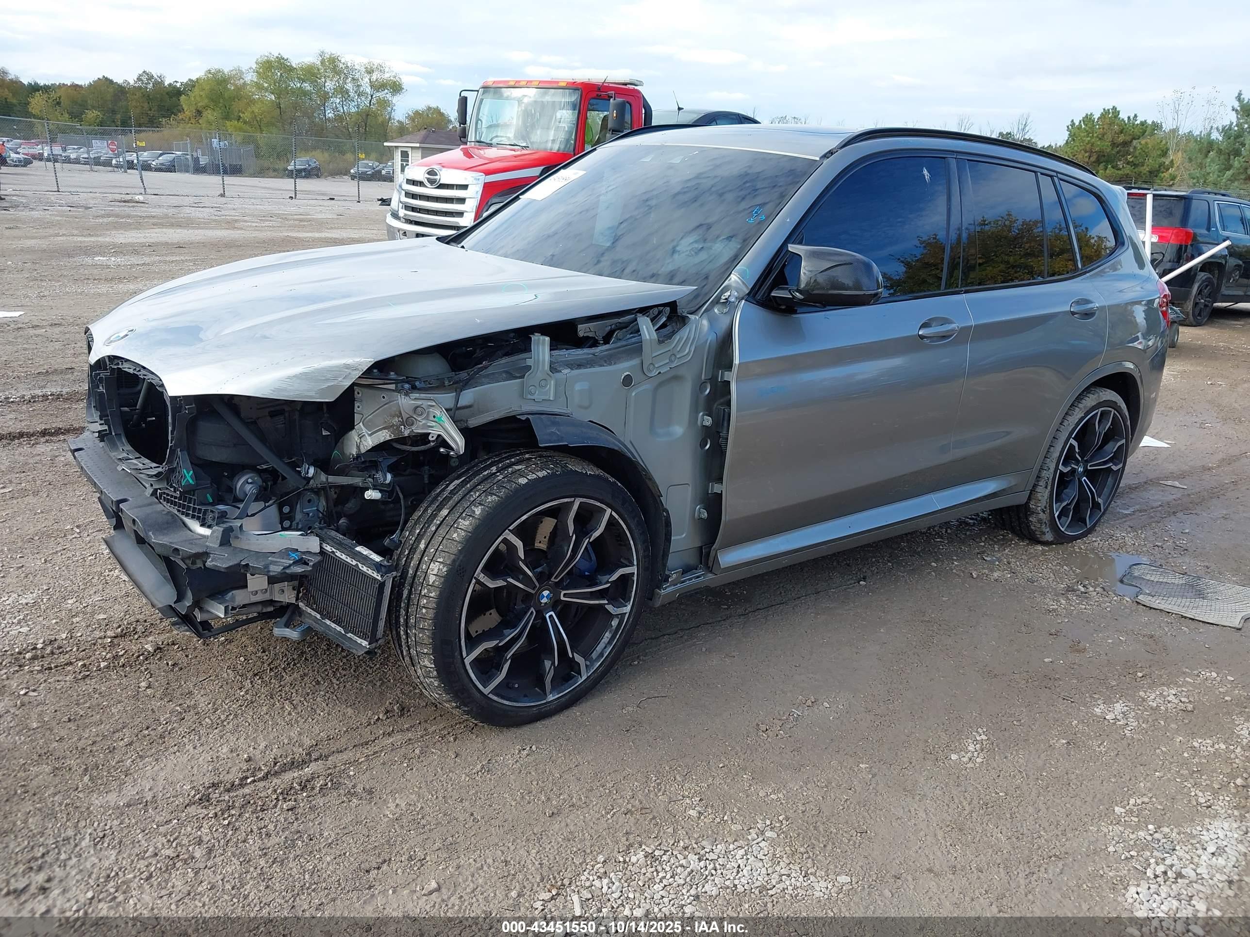 BMW X3 image 2