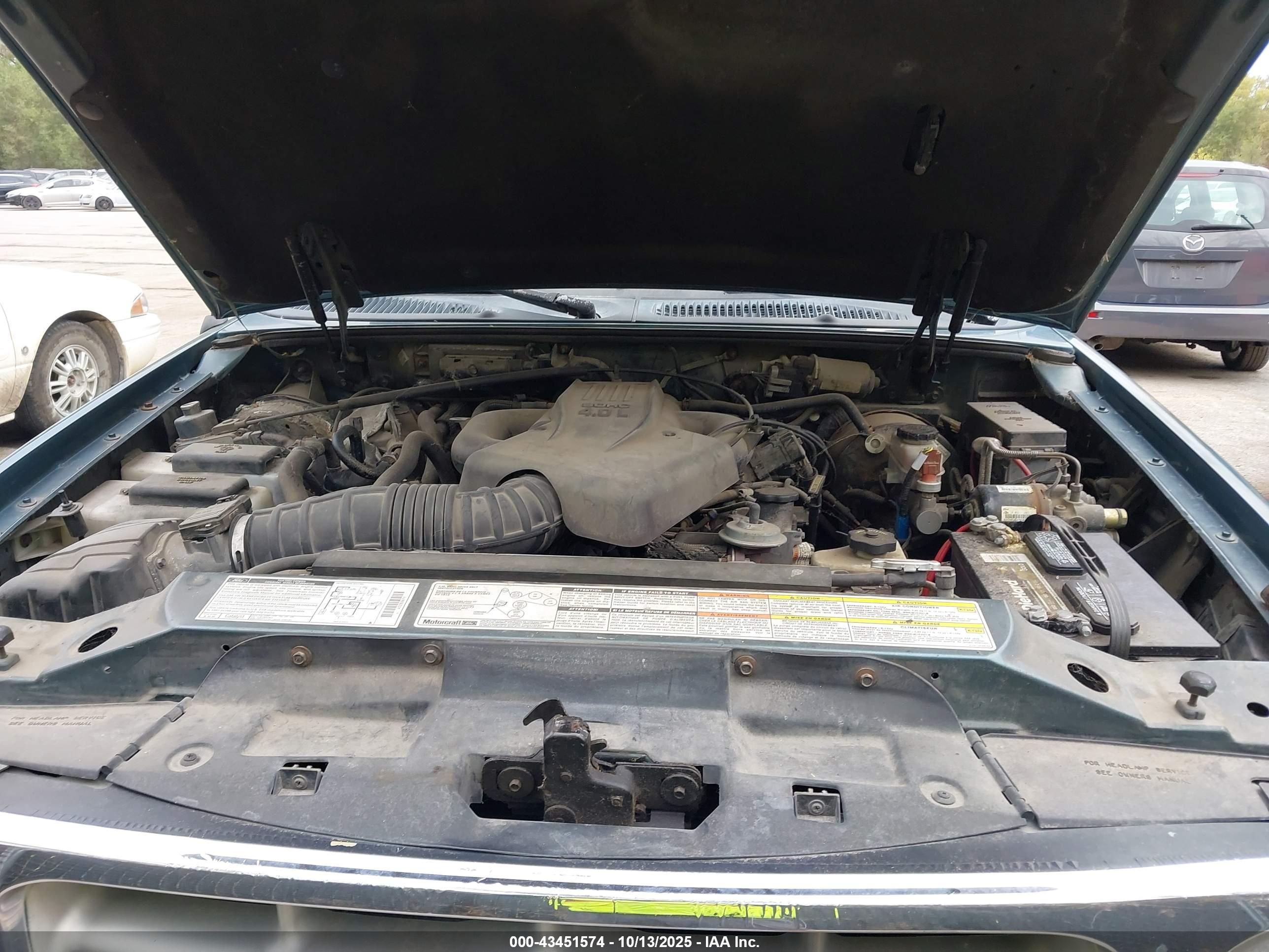 FORD EXPLORER image 10