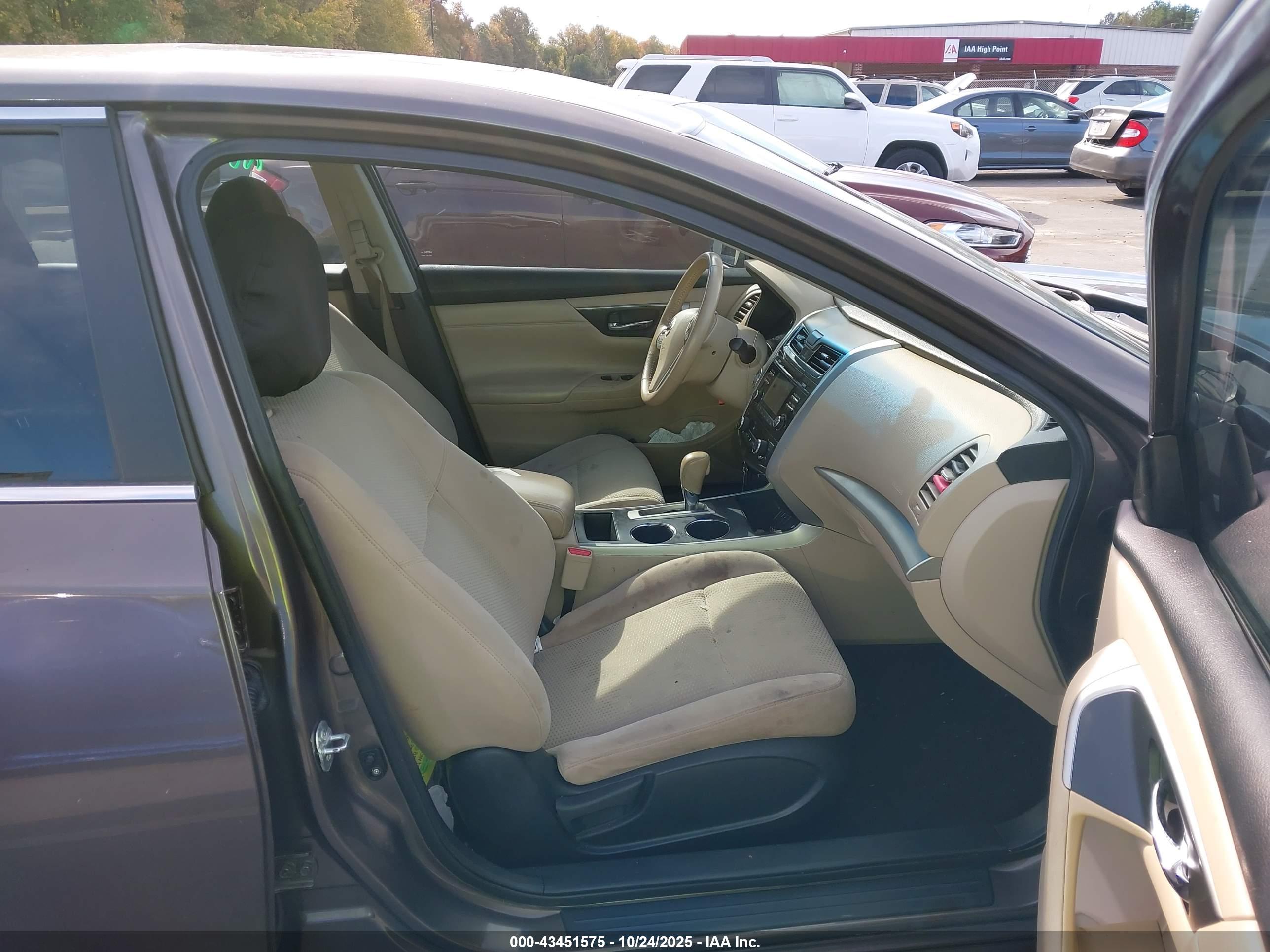 NISSAN ALTIMA image 5