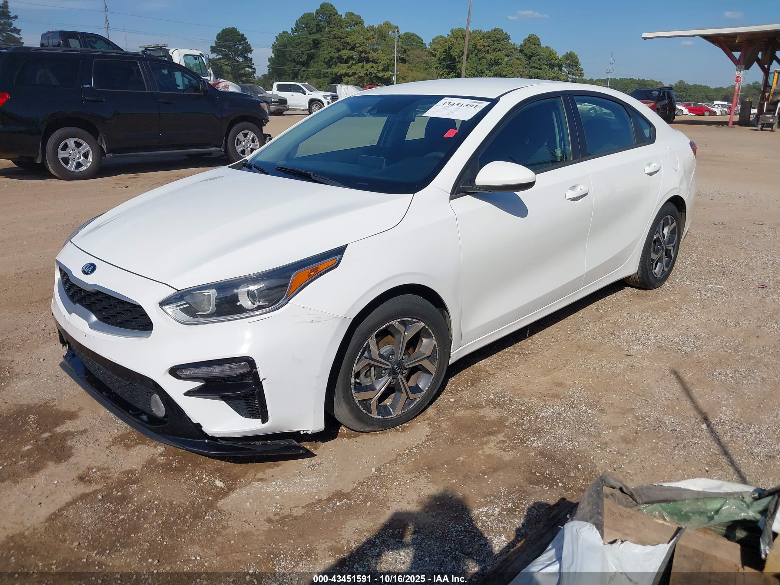 KIA FORTE image 2
