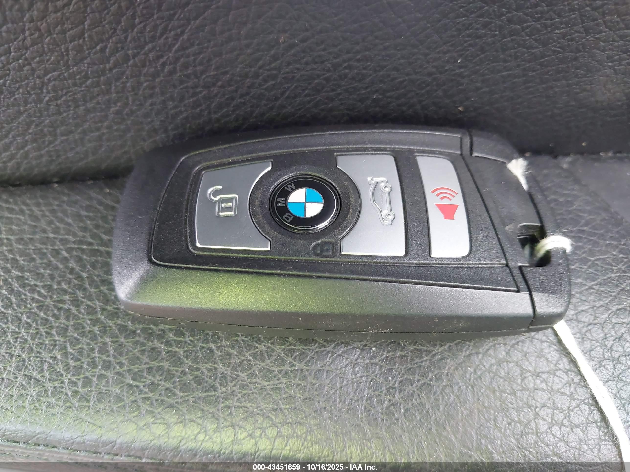 BMW 528I image 11