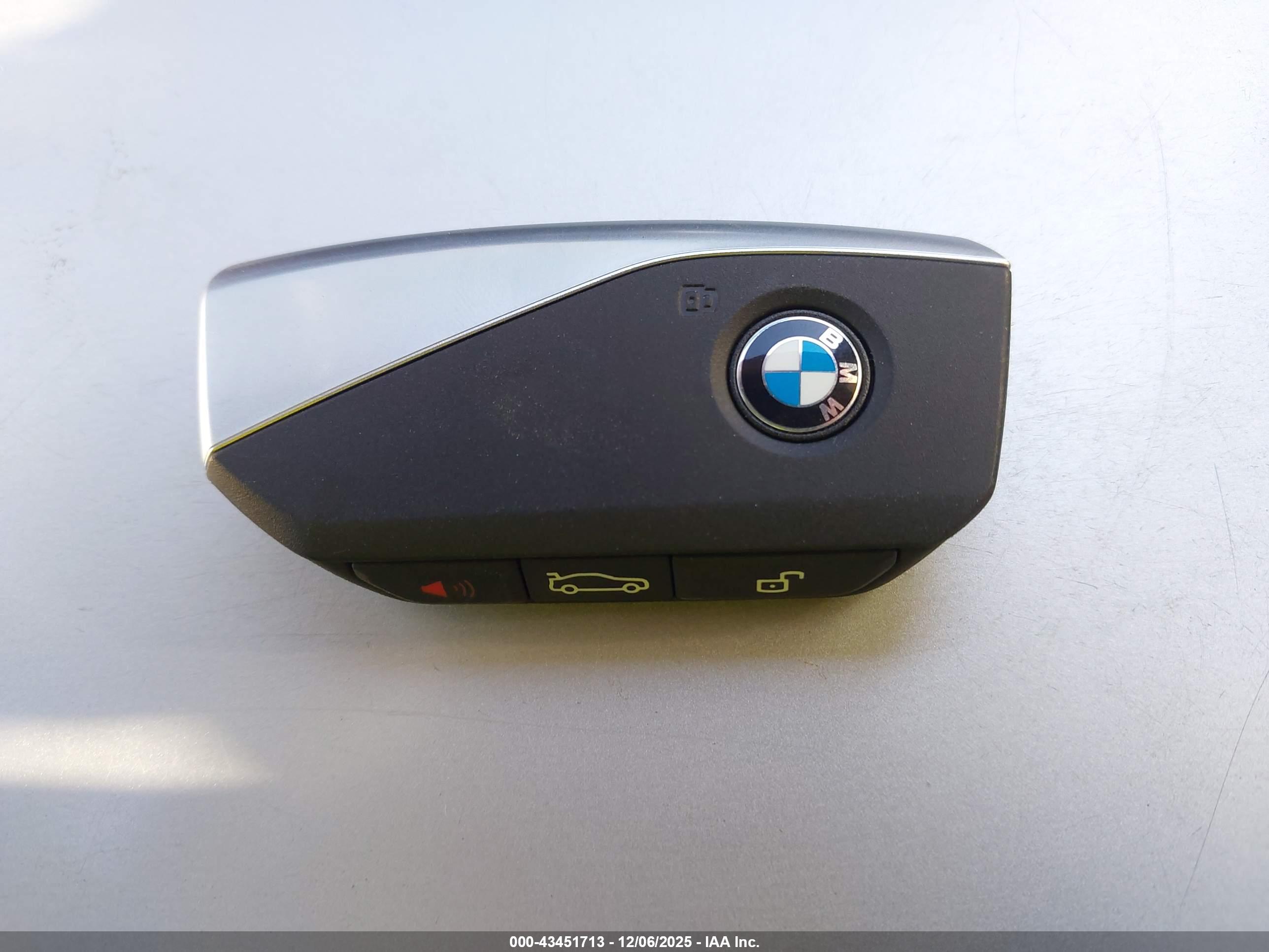 BMW I5 image 11