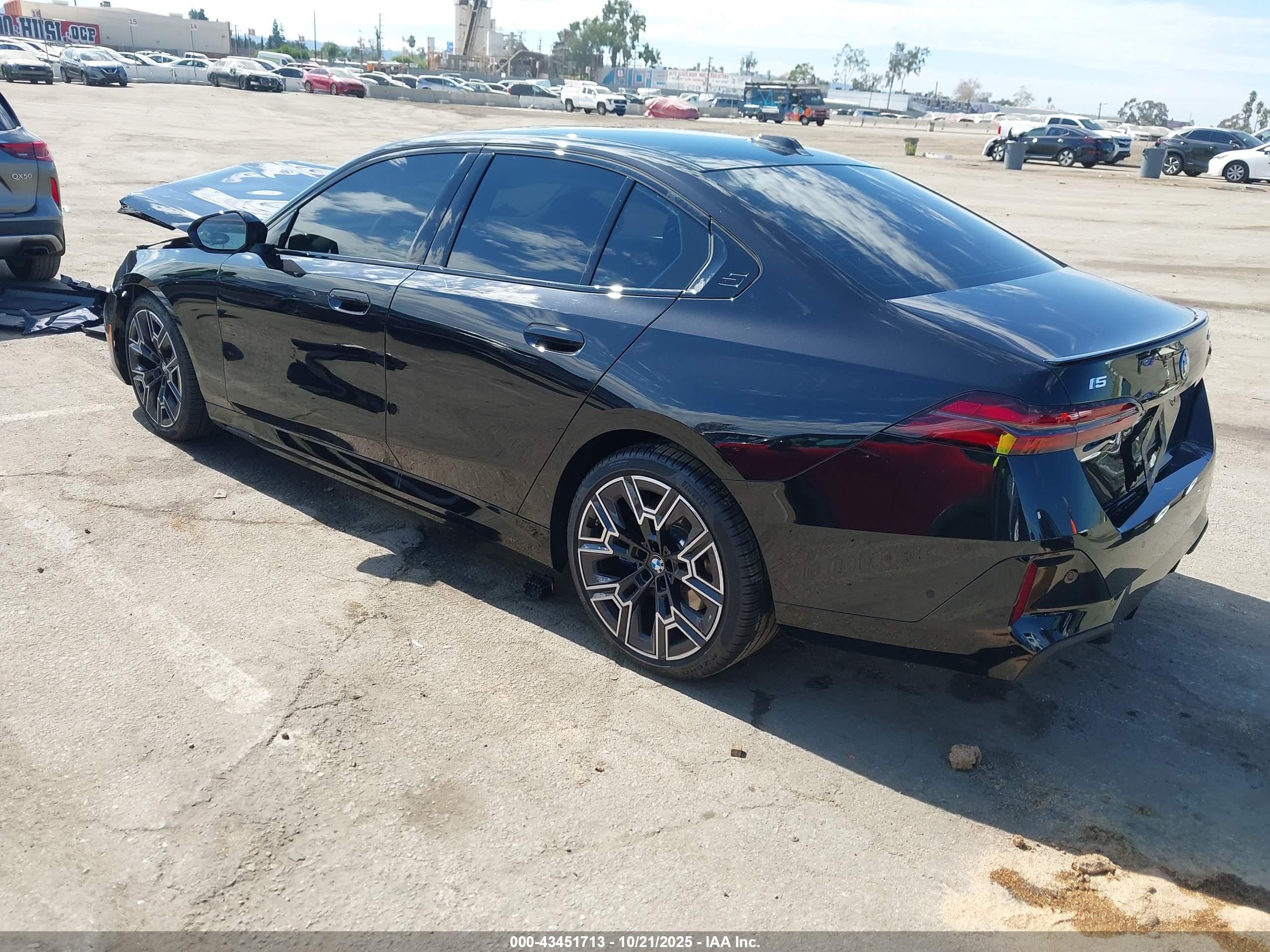 BMW I5 image 3