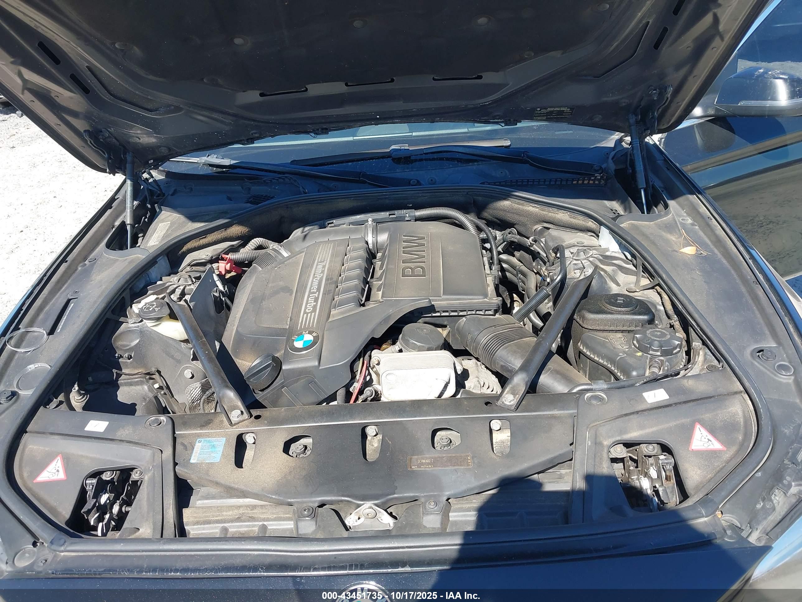 BMW 535I image 10