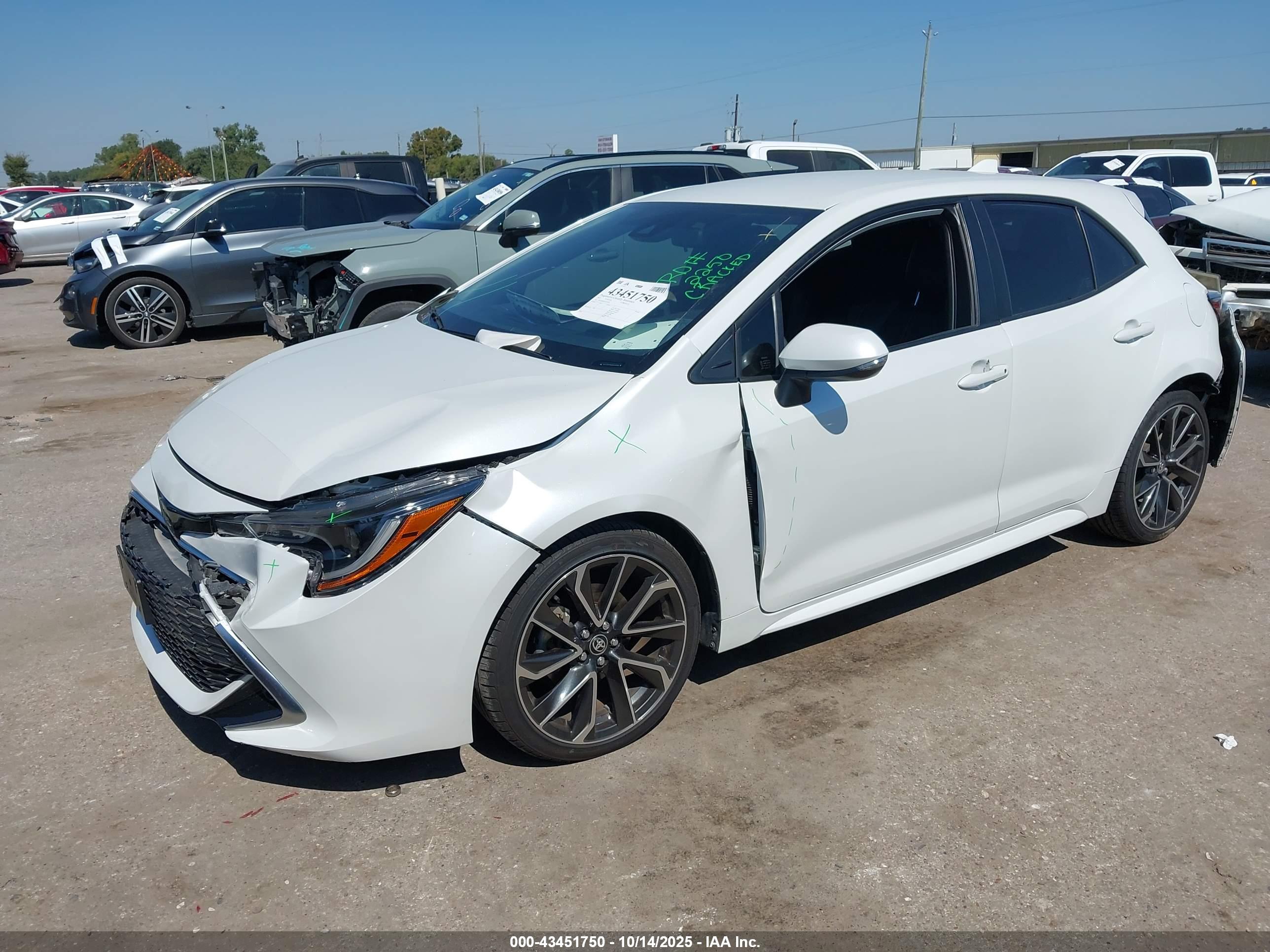 TOYOTA COROLLA image 2