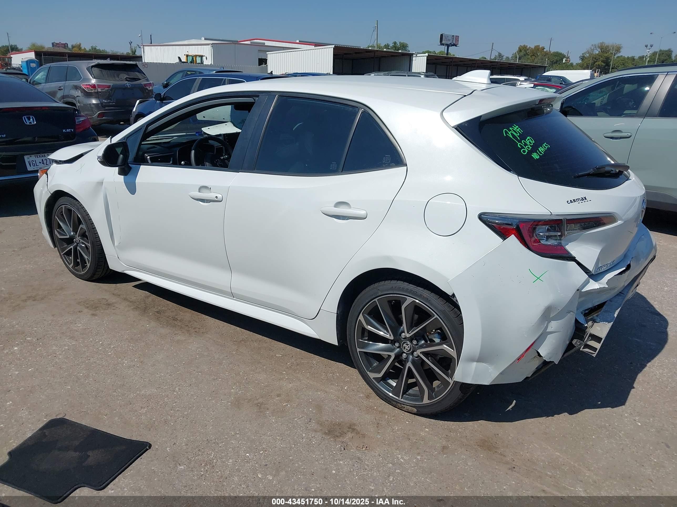 TOYOTA COROLLA image 3