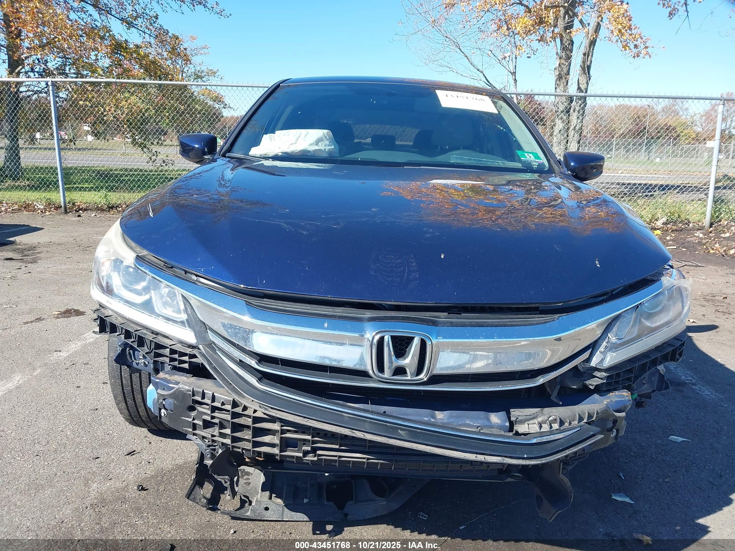 HONDA ACCORD image 6