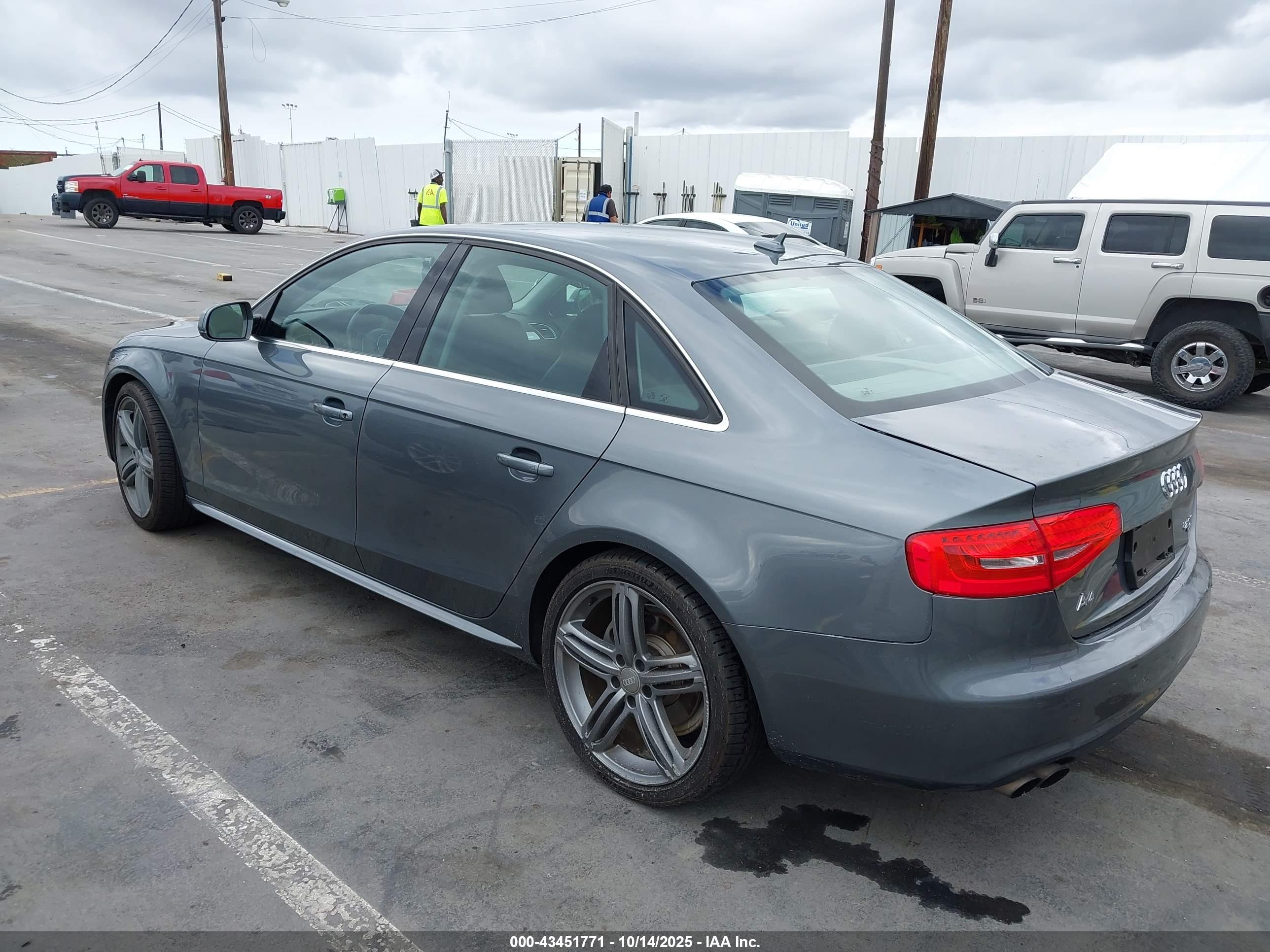 AUDI A4 image 3