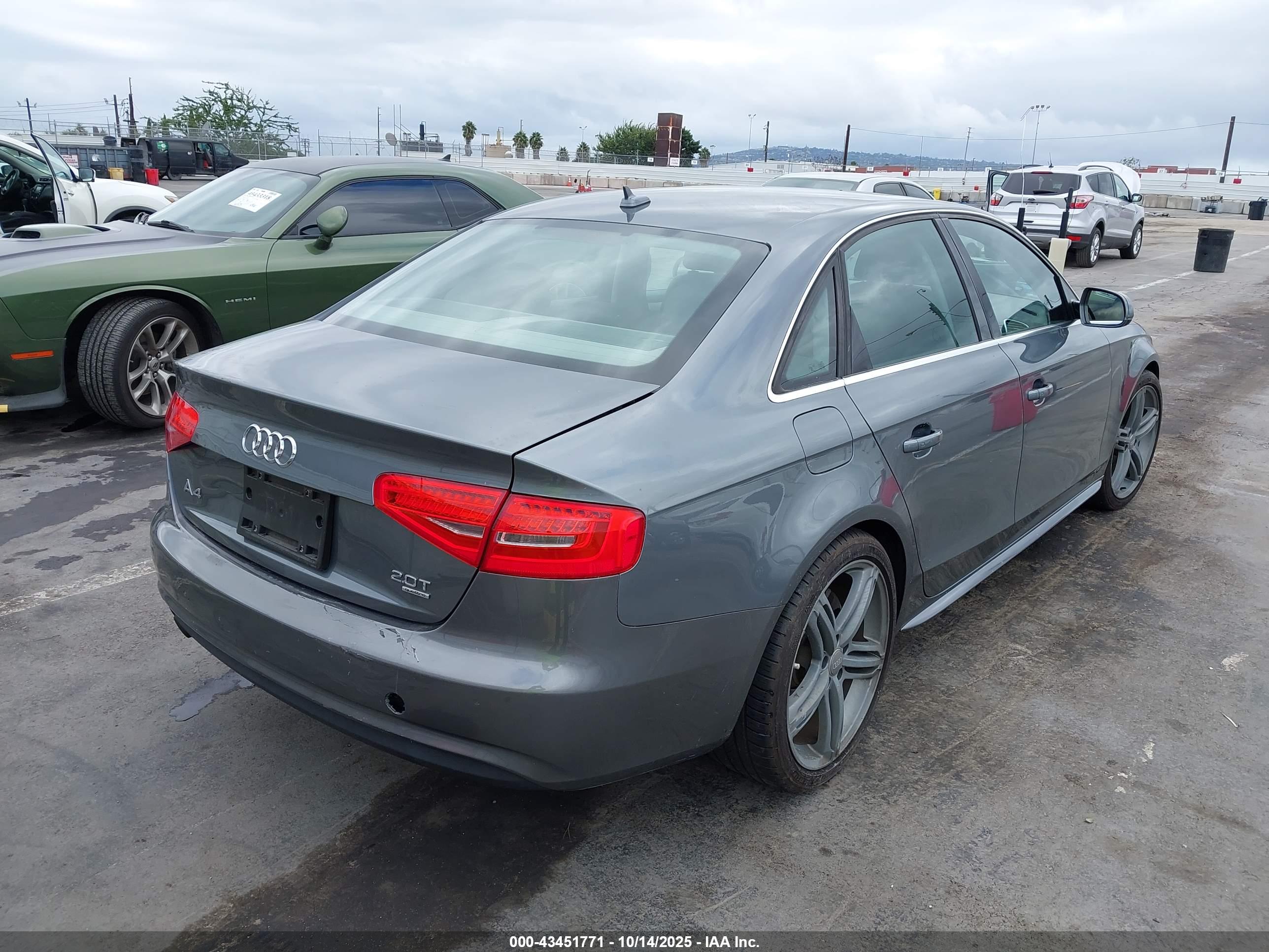AUDI A4 image 4
