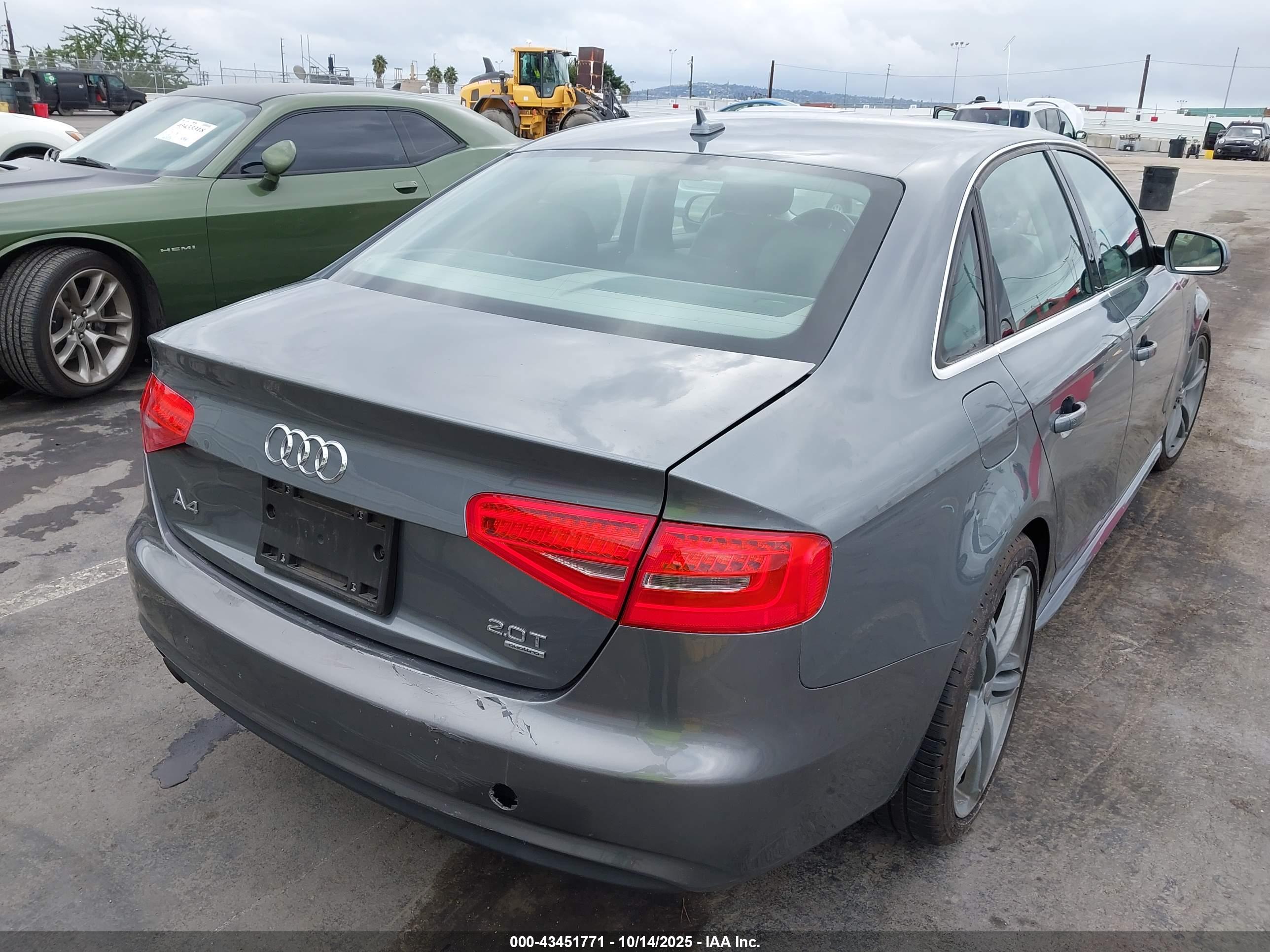 AUDI A4 image 6