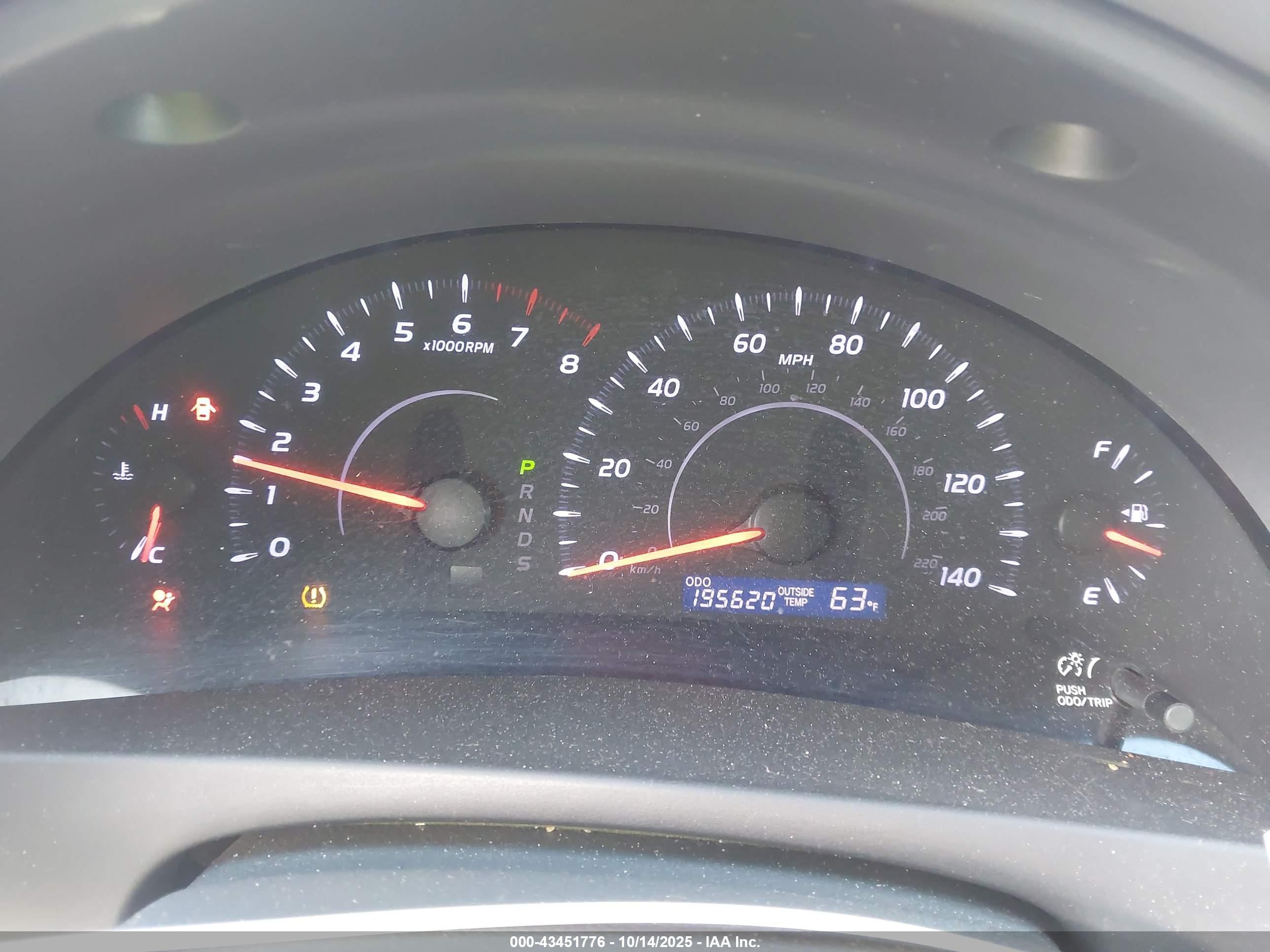 TOYOTA CAMRY image 7