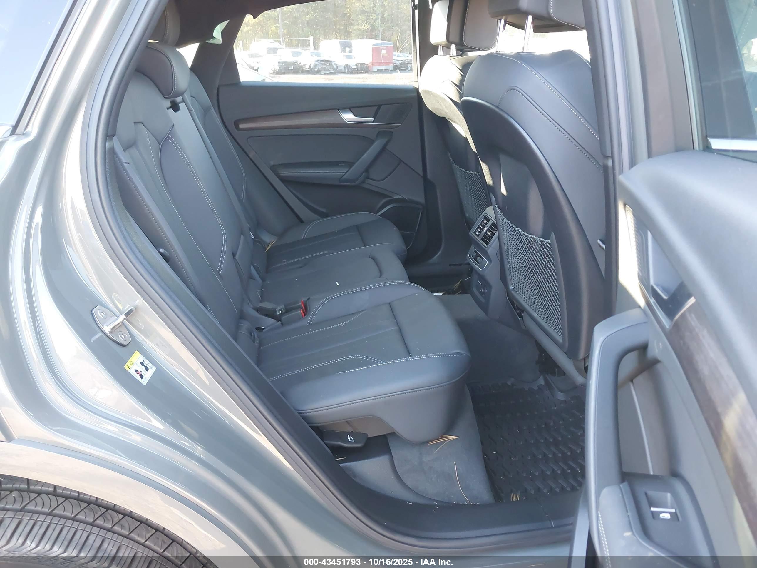 AUDI Q5 image 8