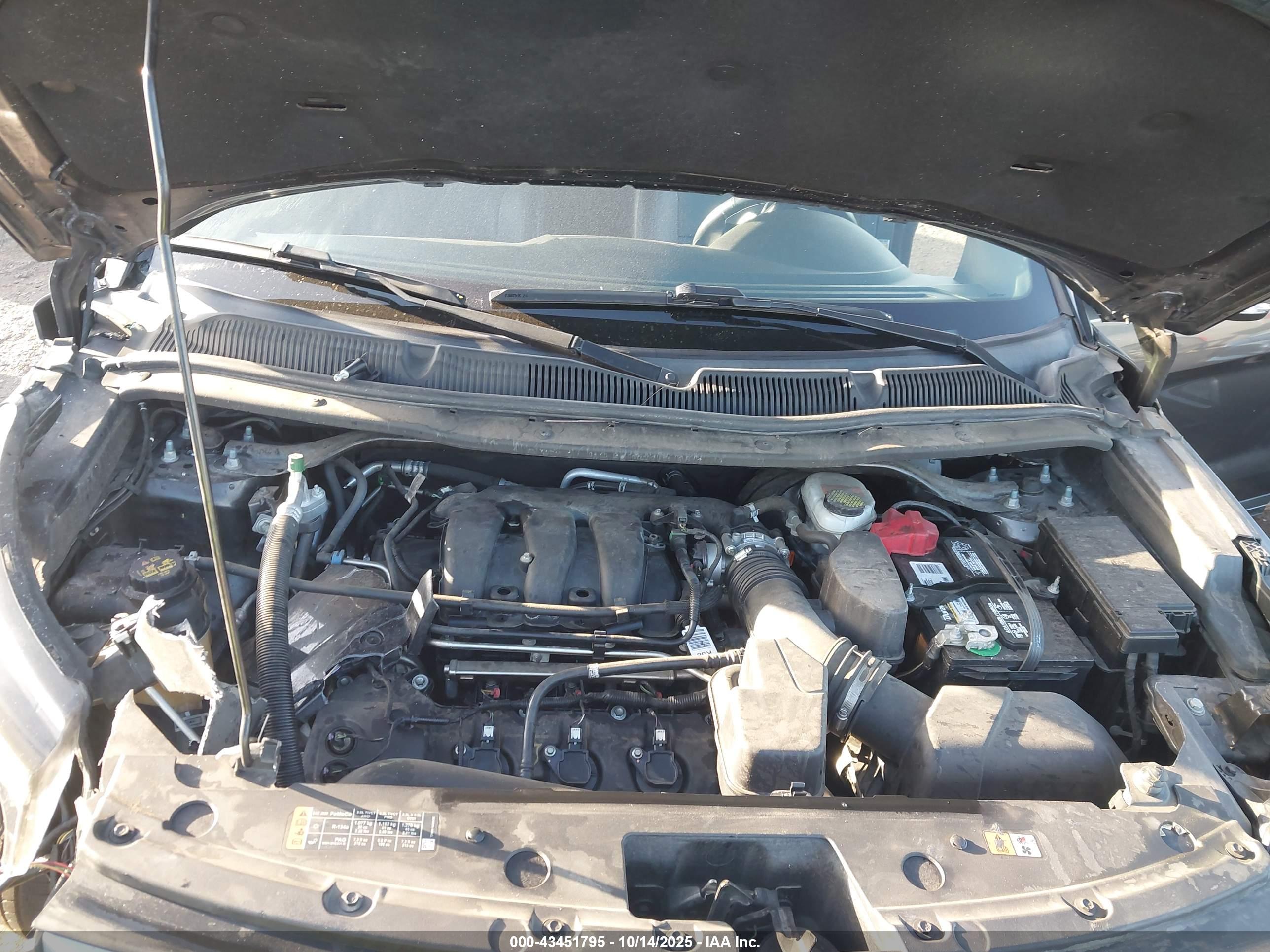 FORD EXPLORER image 10