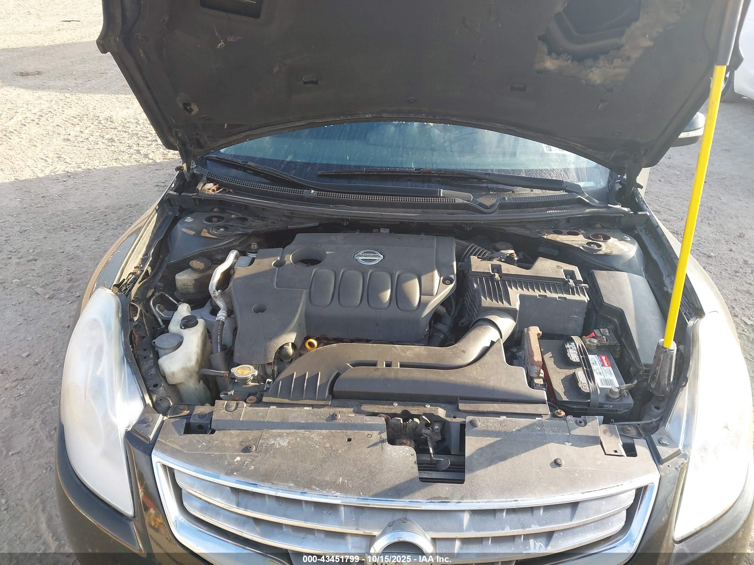 NISSAN ALTIMA image 10